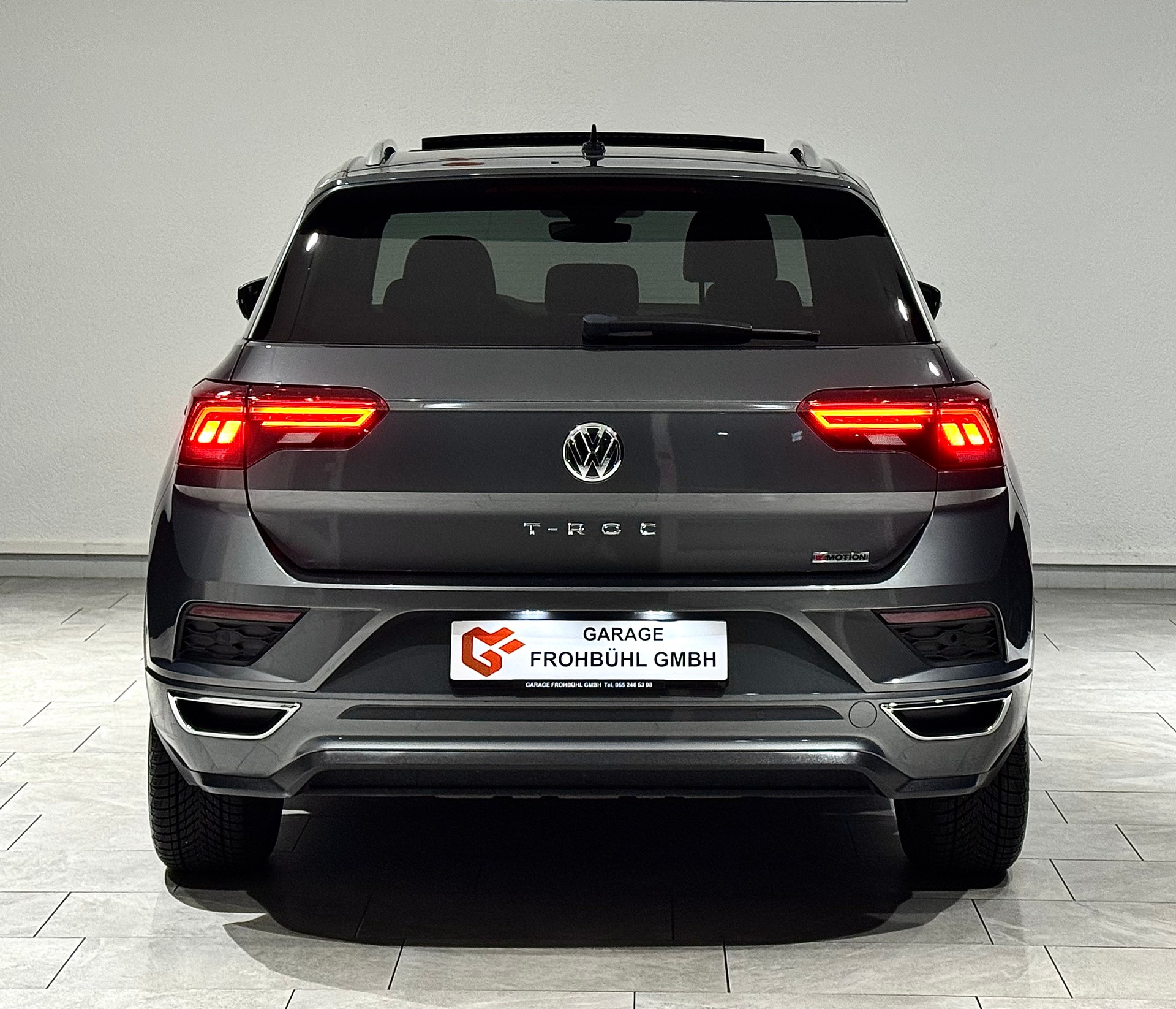 VW T-Roc 2.0 TSI R-Line Sport DSG 4Motion | 1.Hand | CH |-image-6