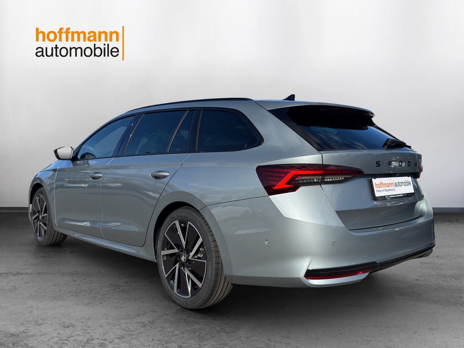 SKODA Octavia Combi 2.0 TSI DSG Dynamic 4x4-image-5