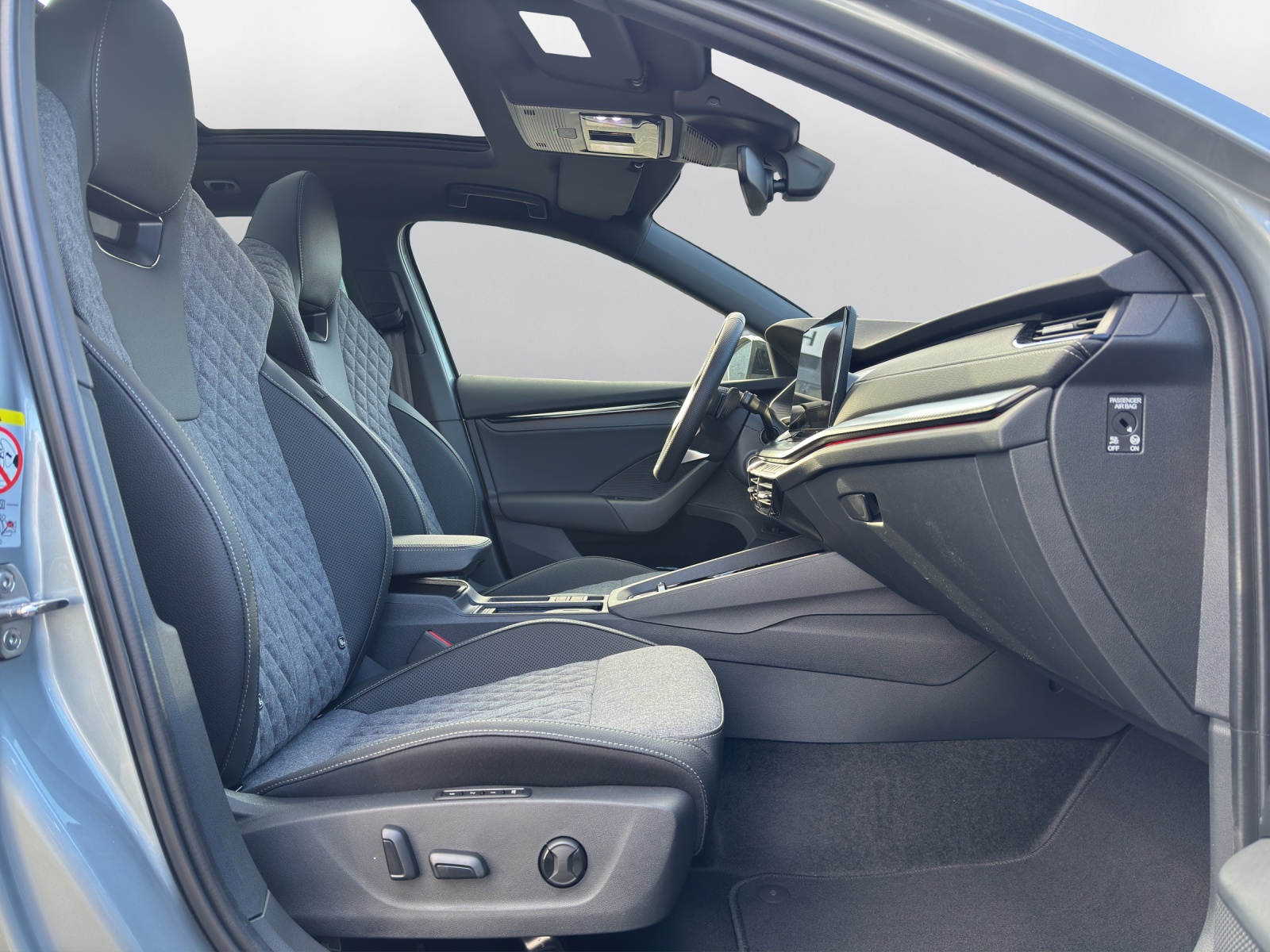 SKODA Octavia Combi 2.0 TSI DSG Dynamic 4x4-image-13