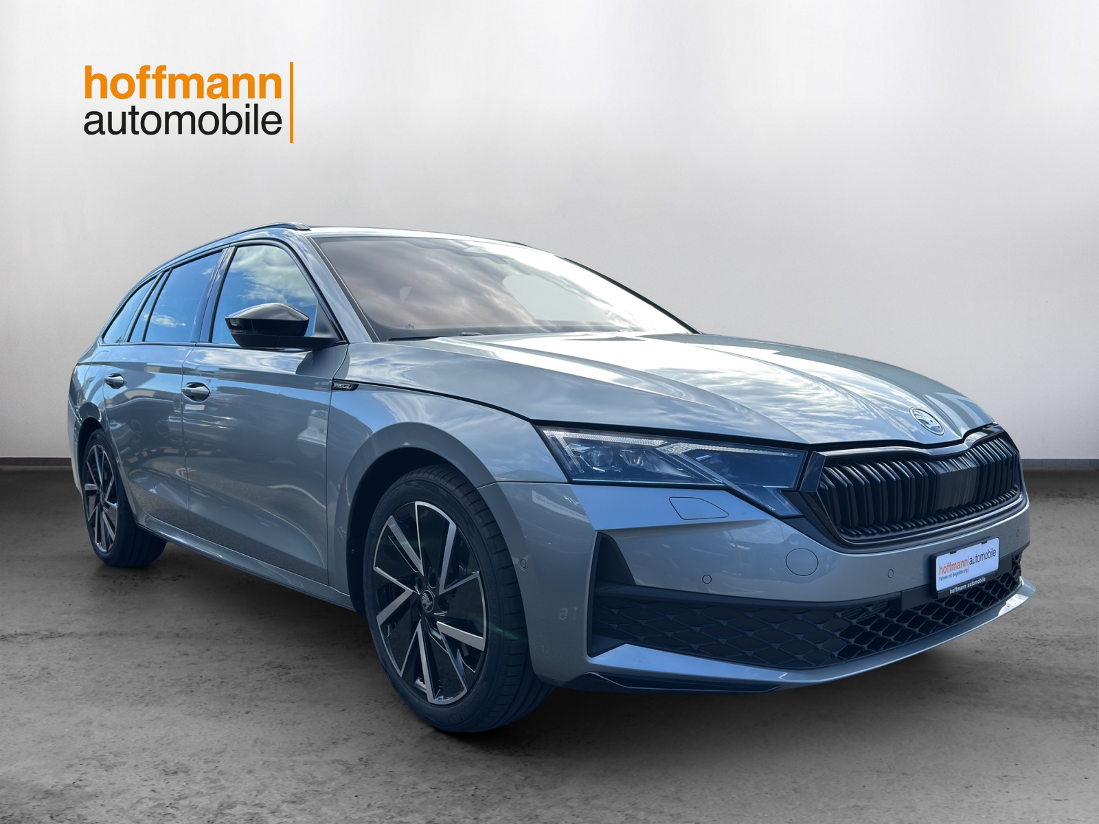 SKODA Octavia Combi 2.0 TSI DSG Dynamic 4x4-image-2