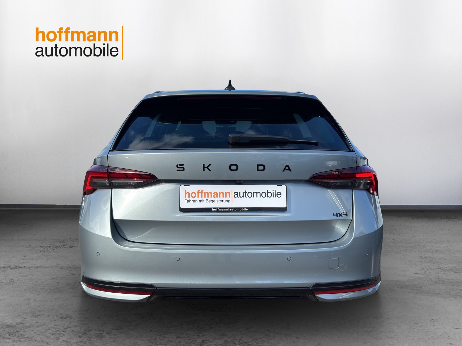 SKODA Octavia Combi 2.0 TSI DSG Dynamic 4x4-image-4
