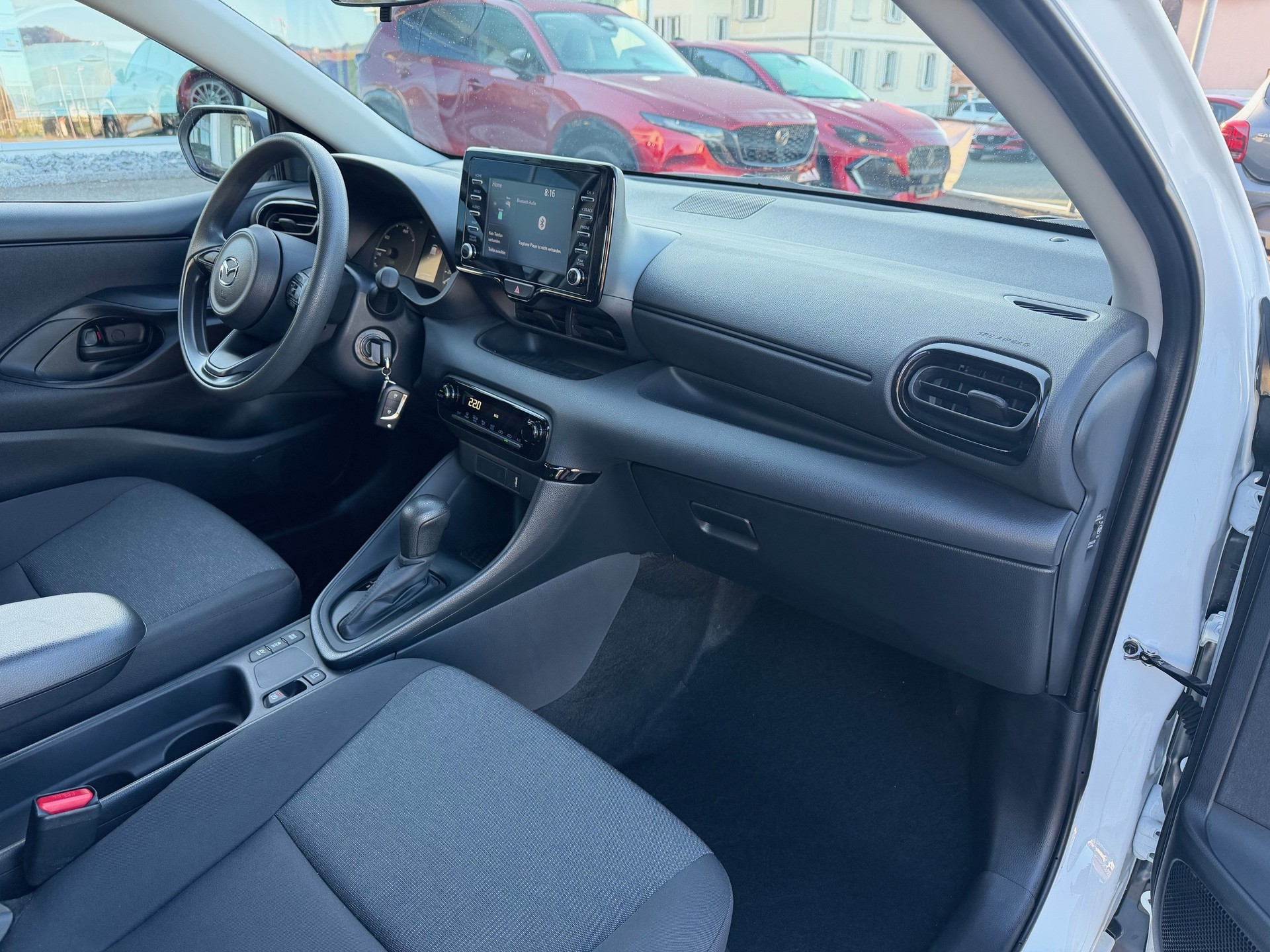 MAZDA 2 Hybrid Pure-image-5