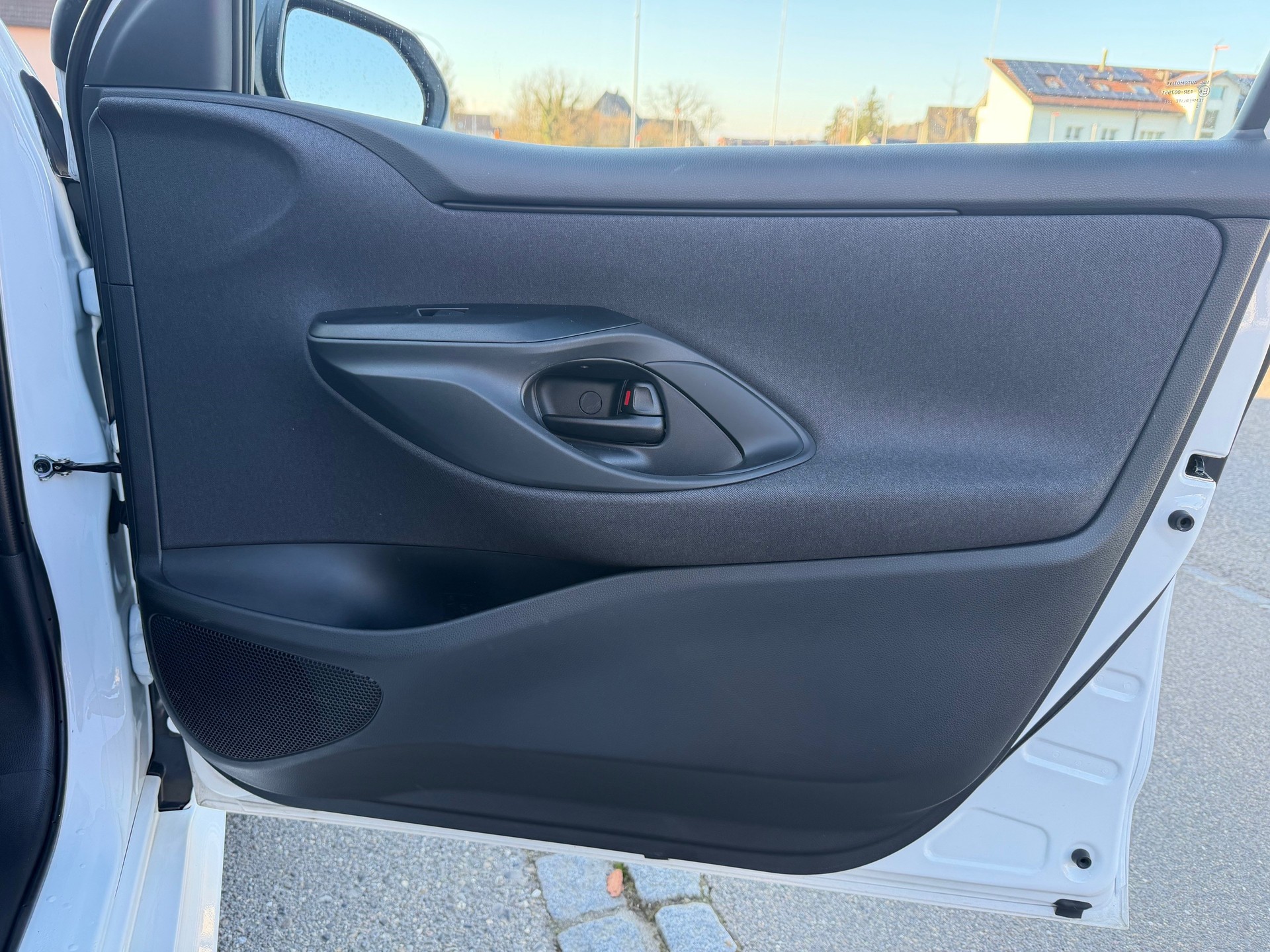 MAZDA 2 Hybrid Pure-image-8