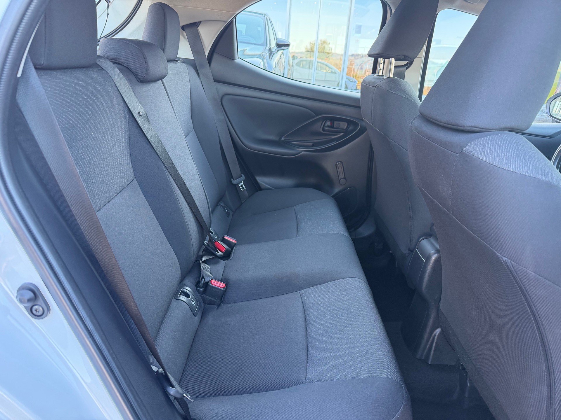 MAZDA 2 Hybrid Pure-image-9