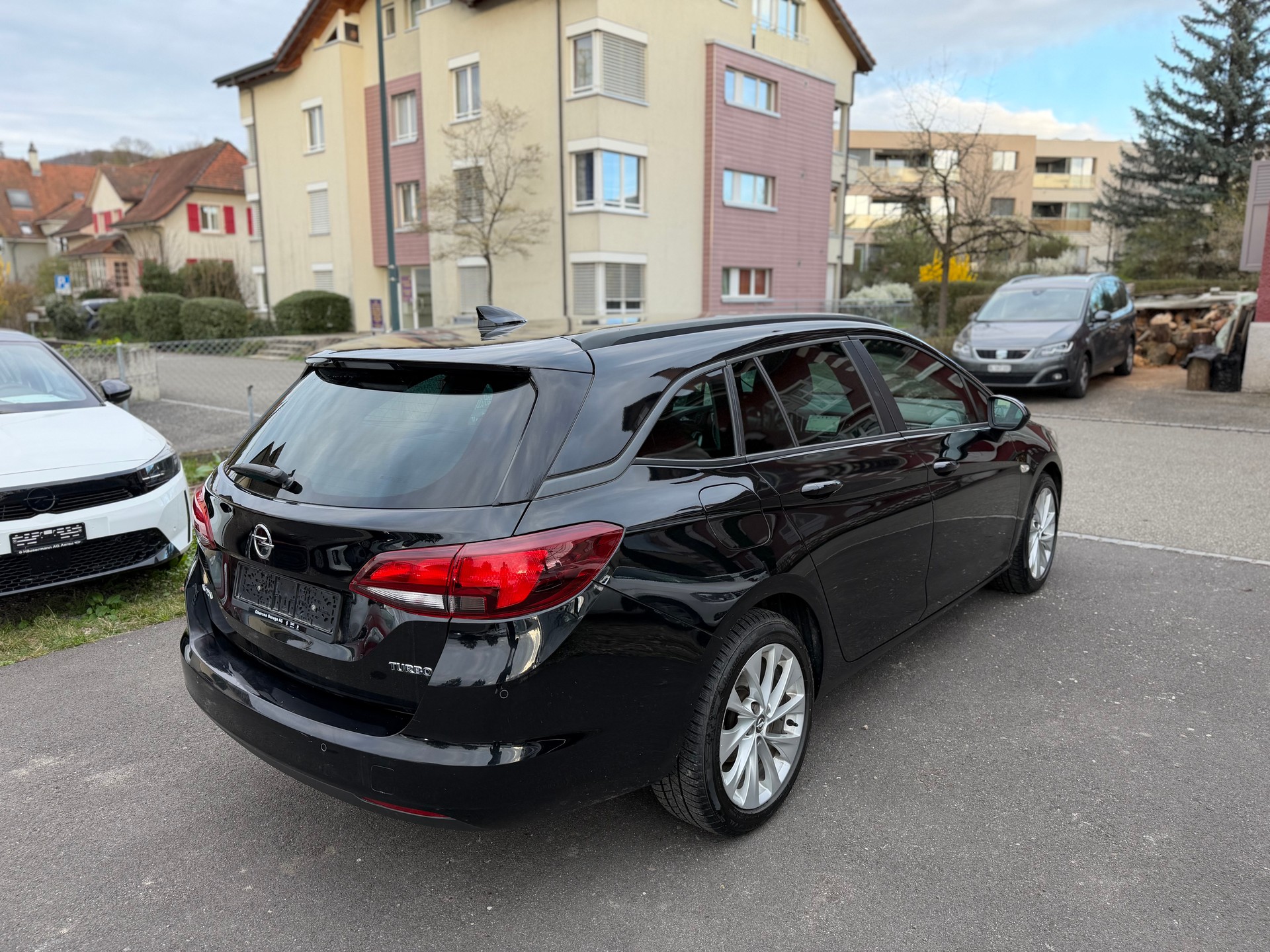OPEL Astra Sports Tourer 1.4i Turbo Enjoy Automatic-image-4