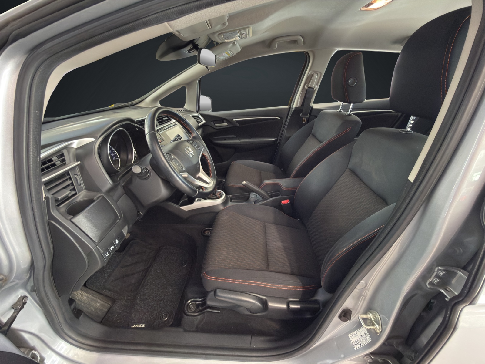 HONDA Jazz 1.5i-VTEC Dynamic-image-11