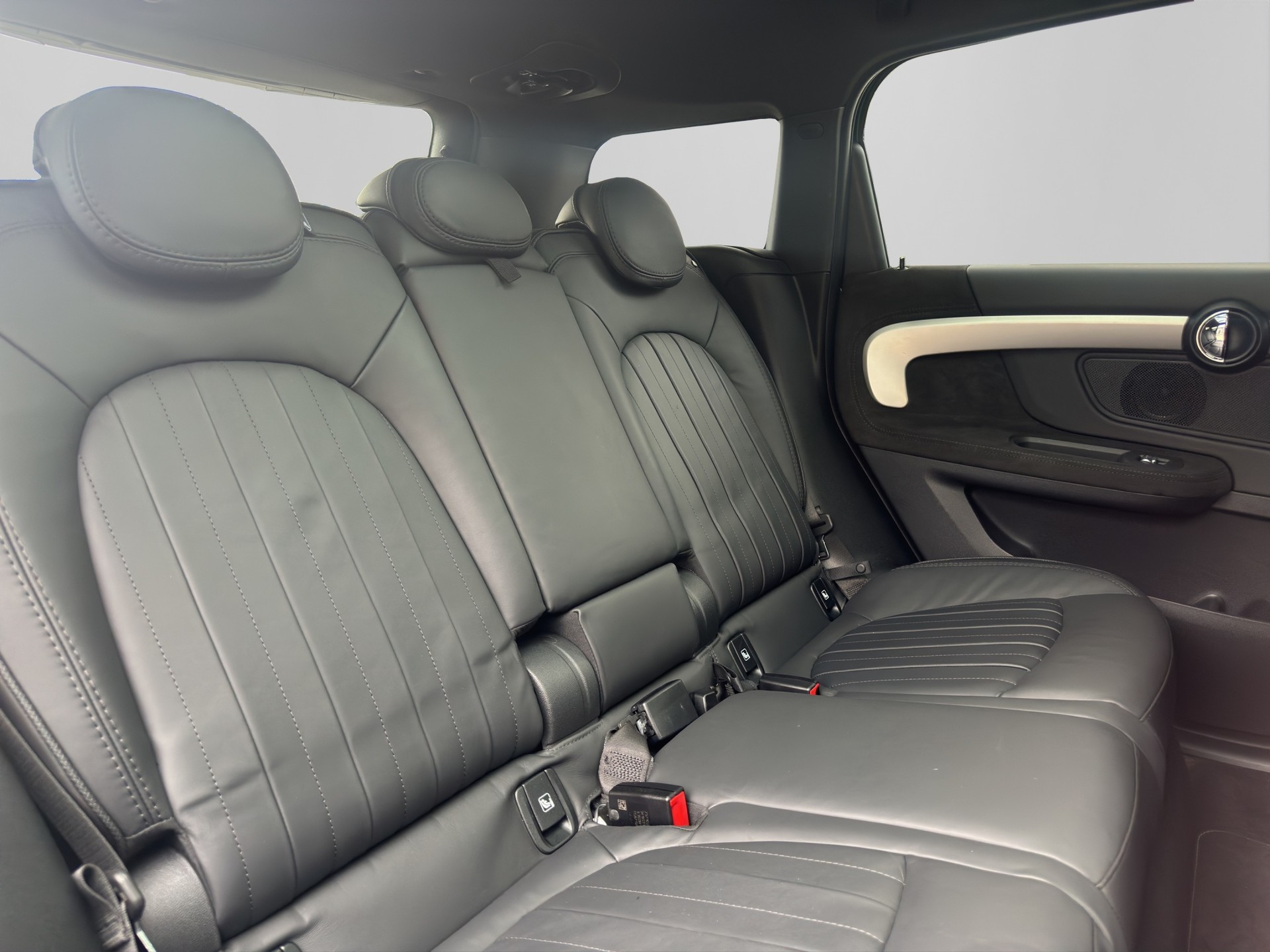 MINI Countryman Cooper SE ALL4-image-19