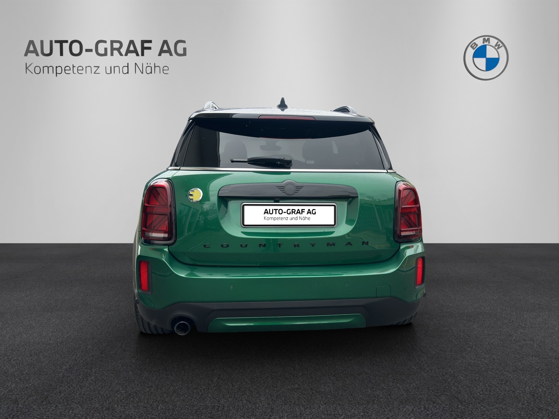 MINI Countryman Cooper SE ALL4-image-3