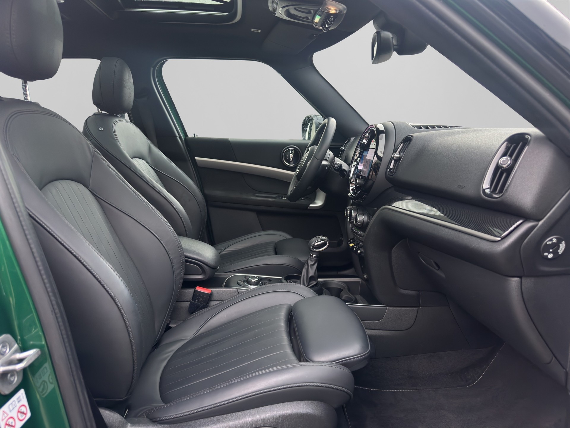 MINI Countryman Cooper SE ALL4-image-17
