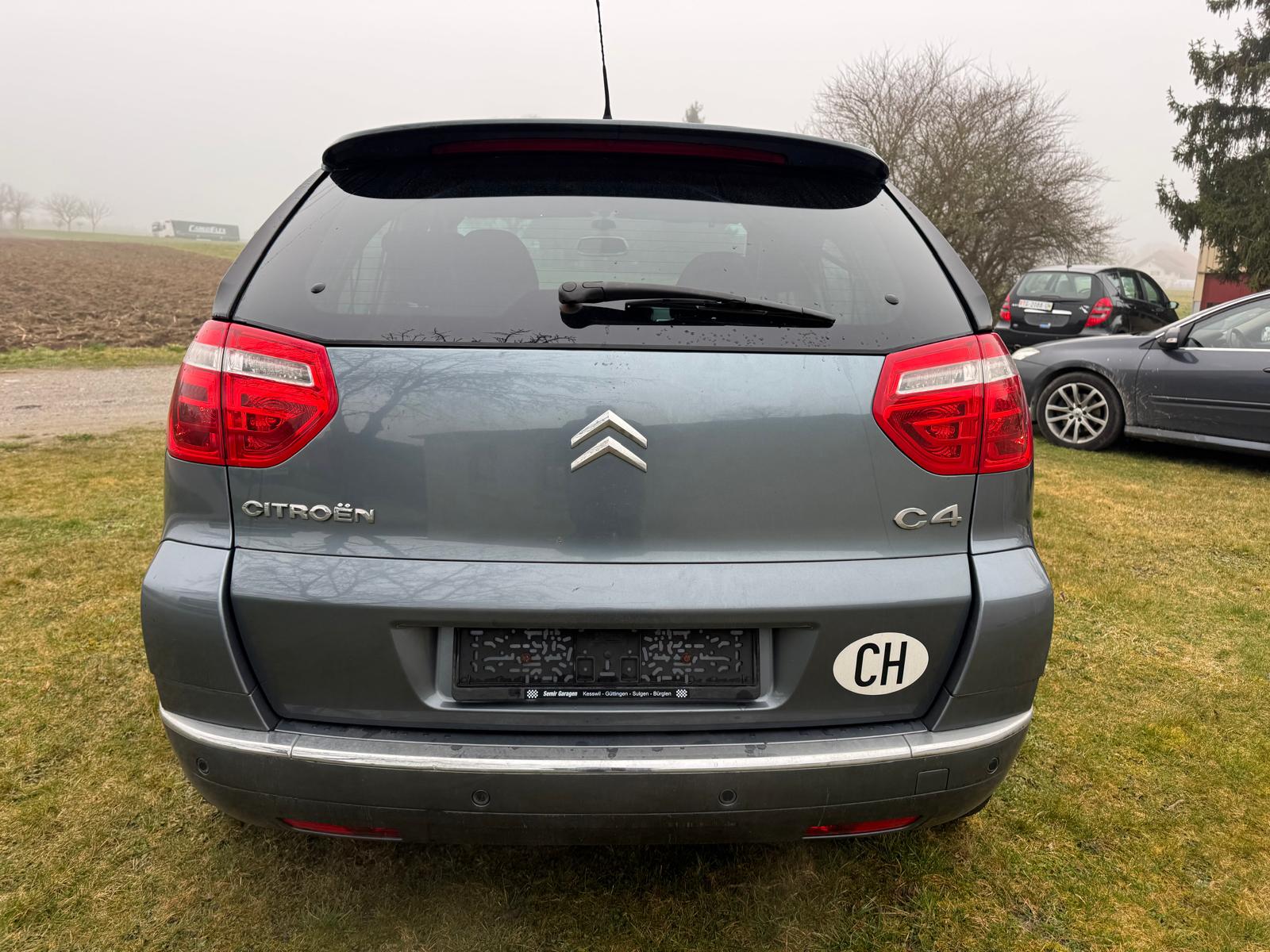 CITROEN C4 Picasso 1.6i 16V THP Exclusive+ Automatic-image-6