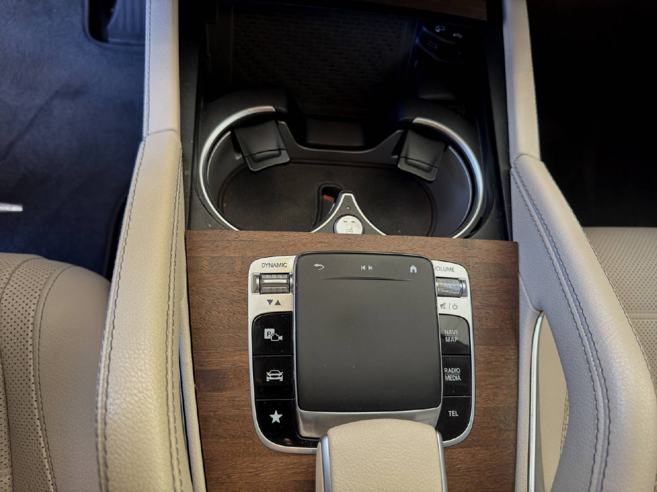 MERCEDES-BENZ GLE 400 d 4matic-image-16