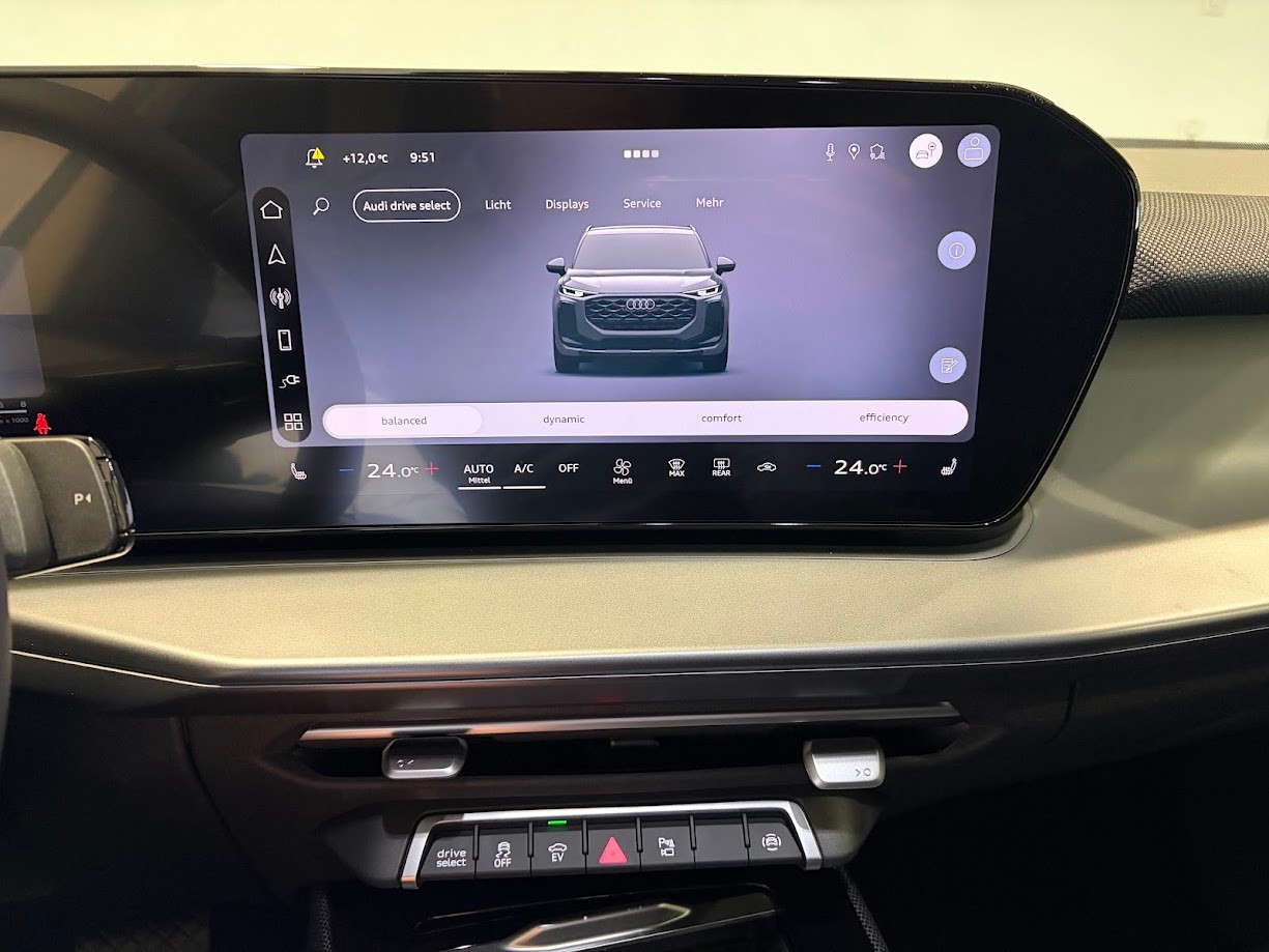 AUDI Q3 SUV e-hybrid 200 kW S tronig-image-6