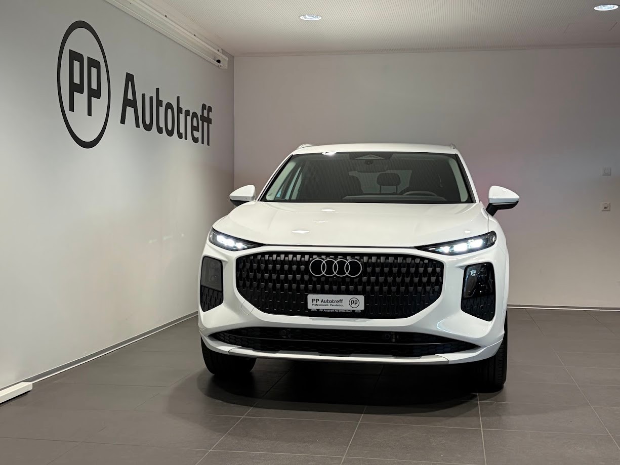 AUDI Q3 SUV e-hybrid 200 kW S tronig-image-0