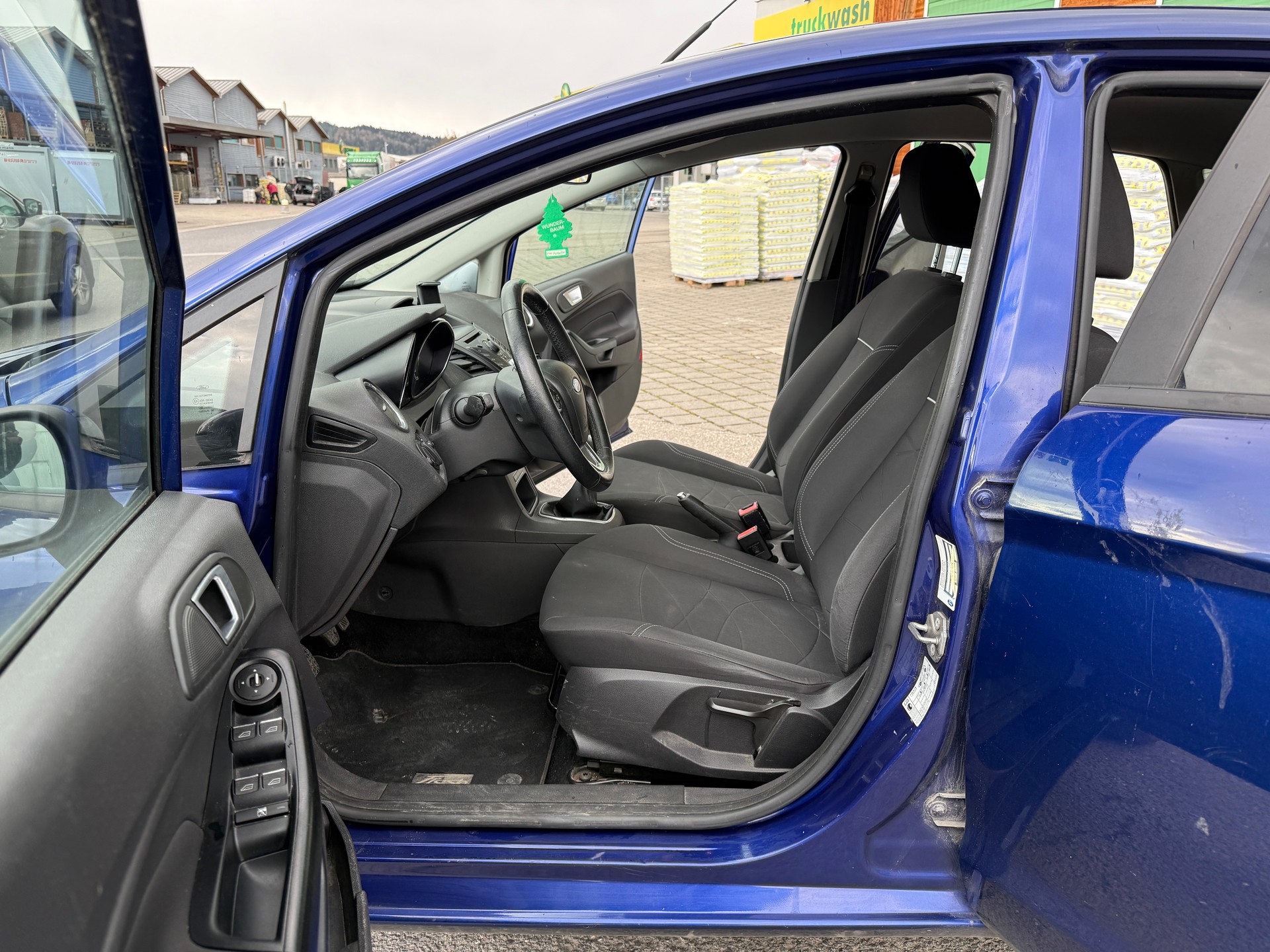 FORD Fiesta 1.0 SCTi Trend-image-8
