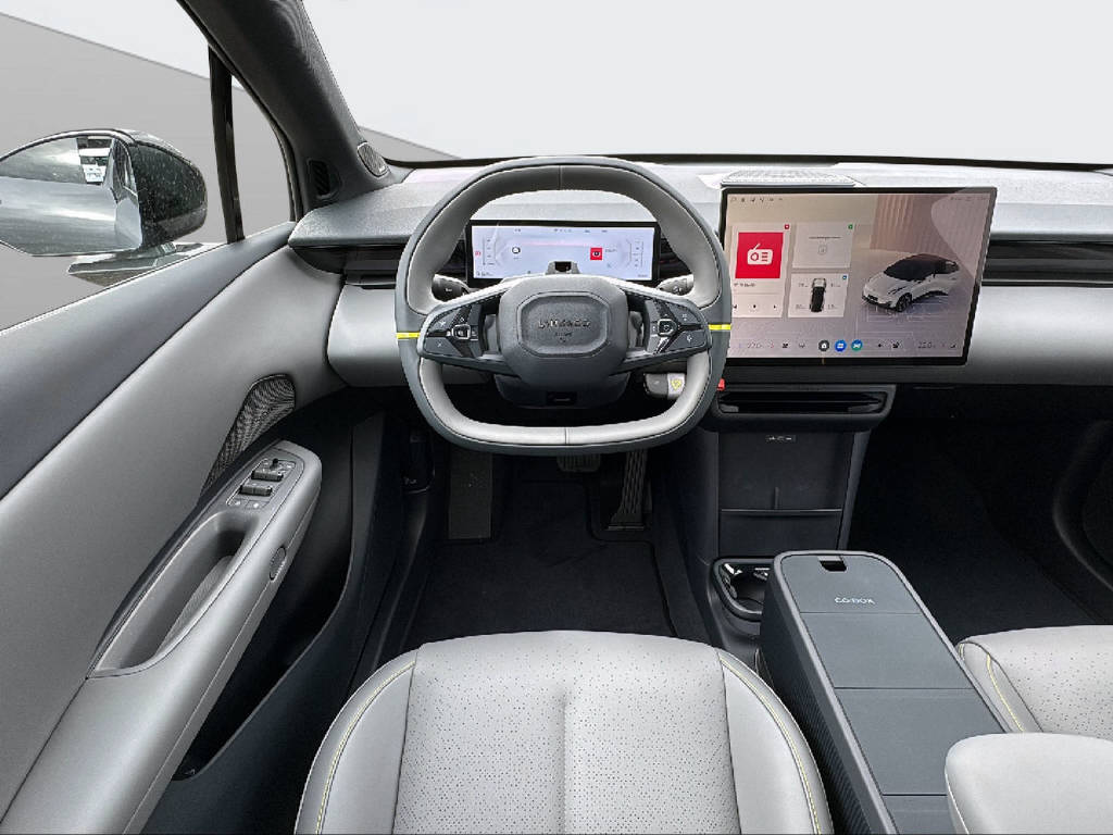 LYNK & CO 02-image-8