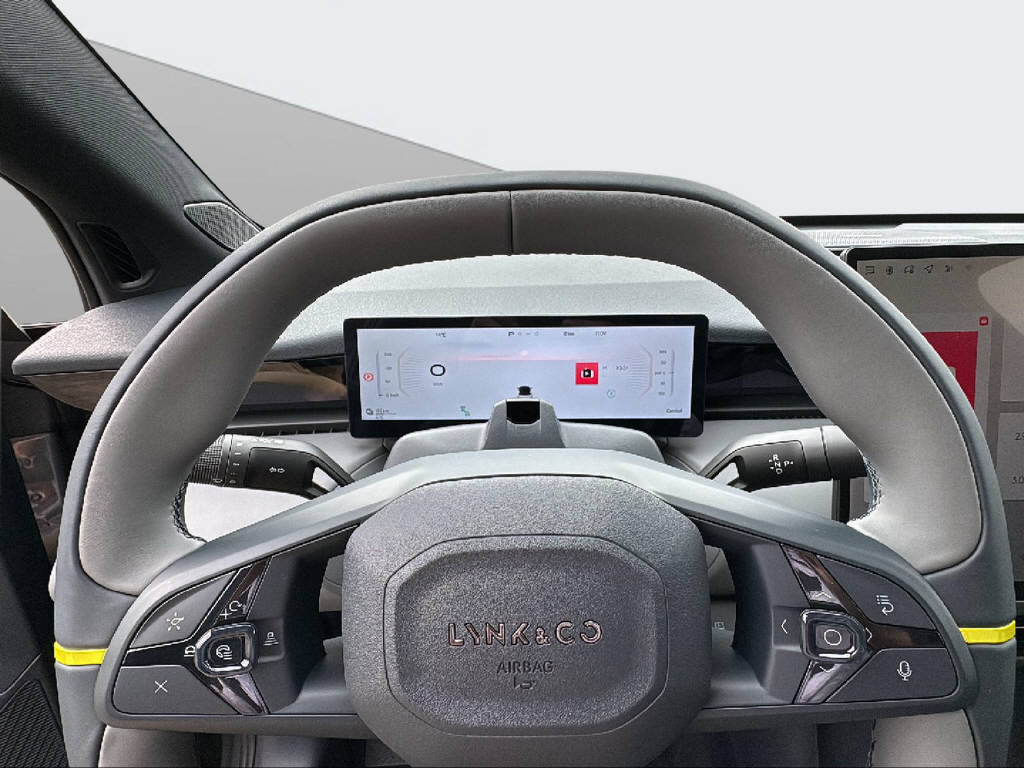 LYNK & CO 02-image-10