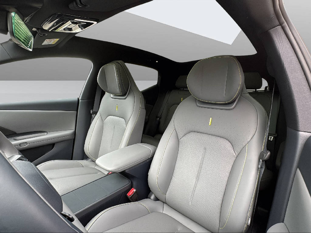 LYNK & CO 02-image-7