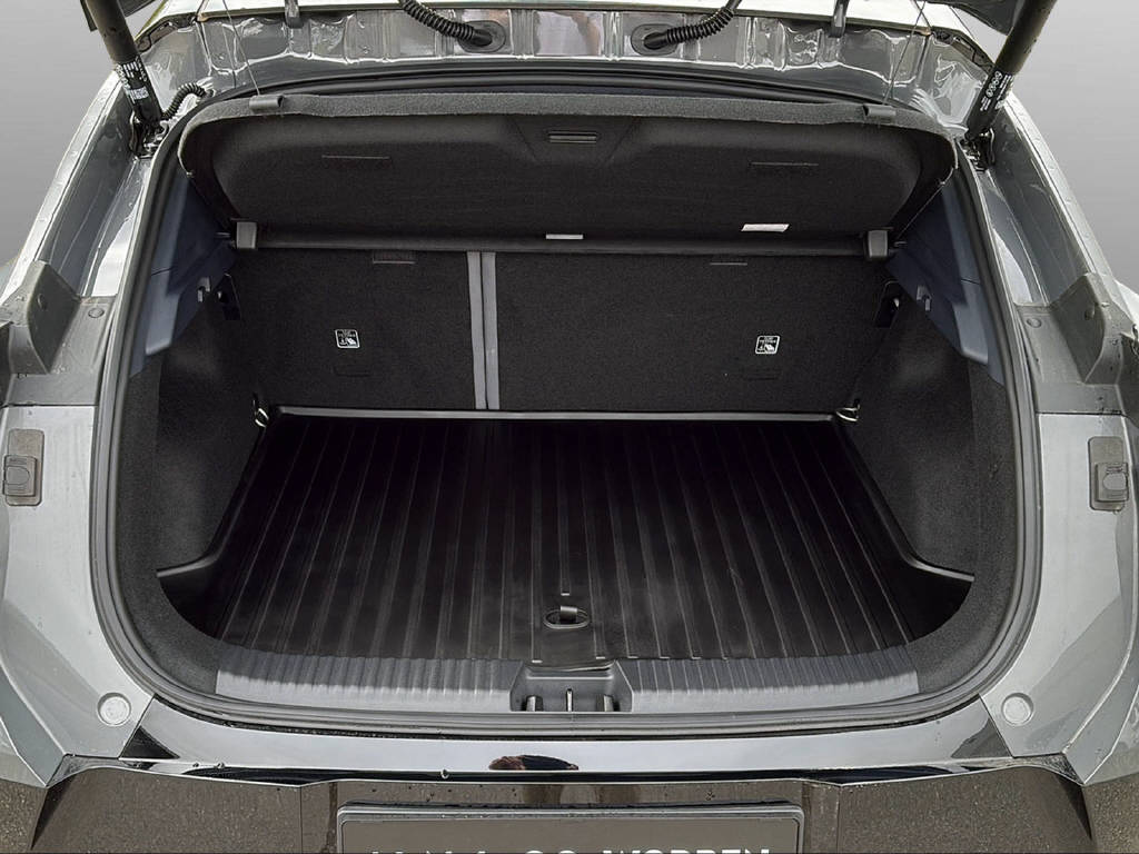 LYNK & CO 02-image-24