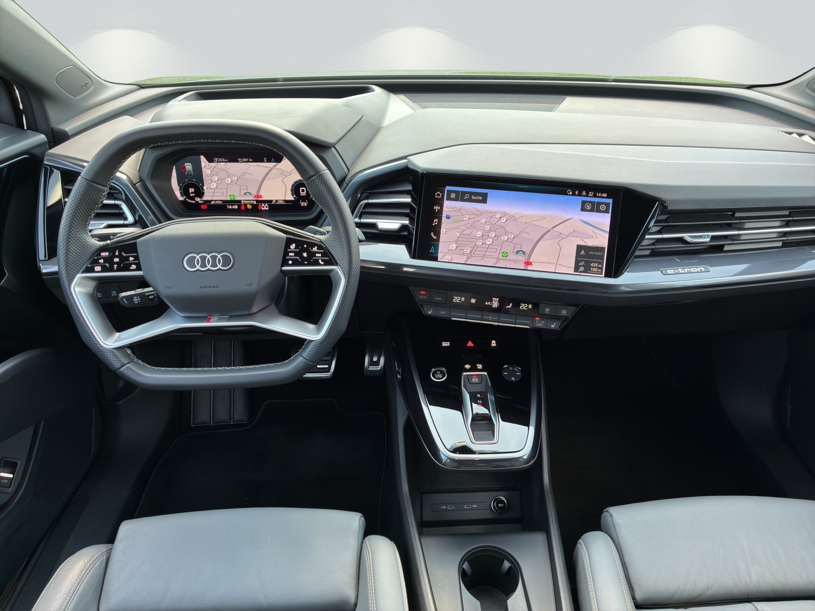AUDI Q4 e-tron 50 quattro-image-6