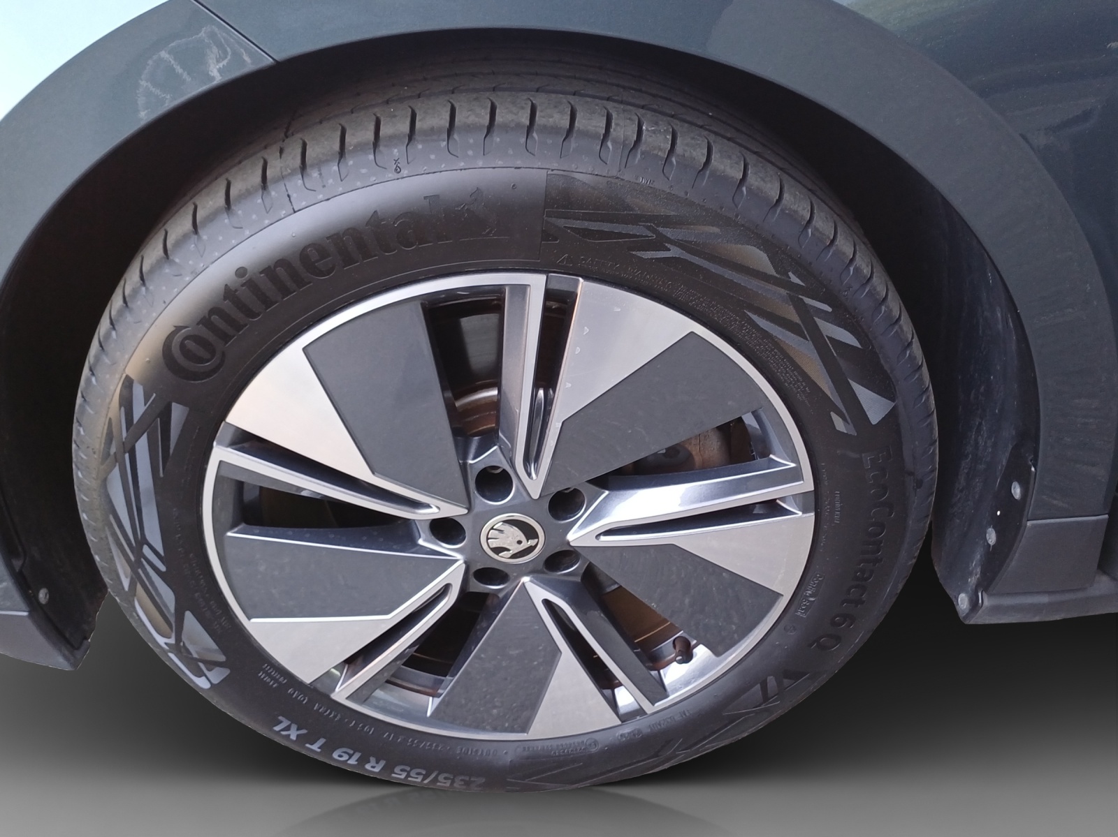 SKODA Enyaq iV 80-image-14
