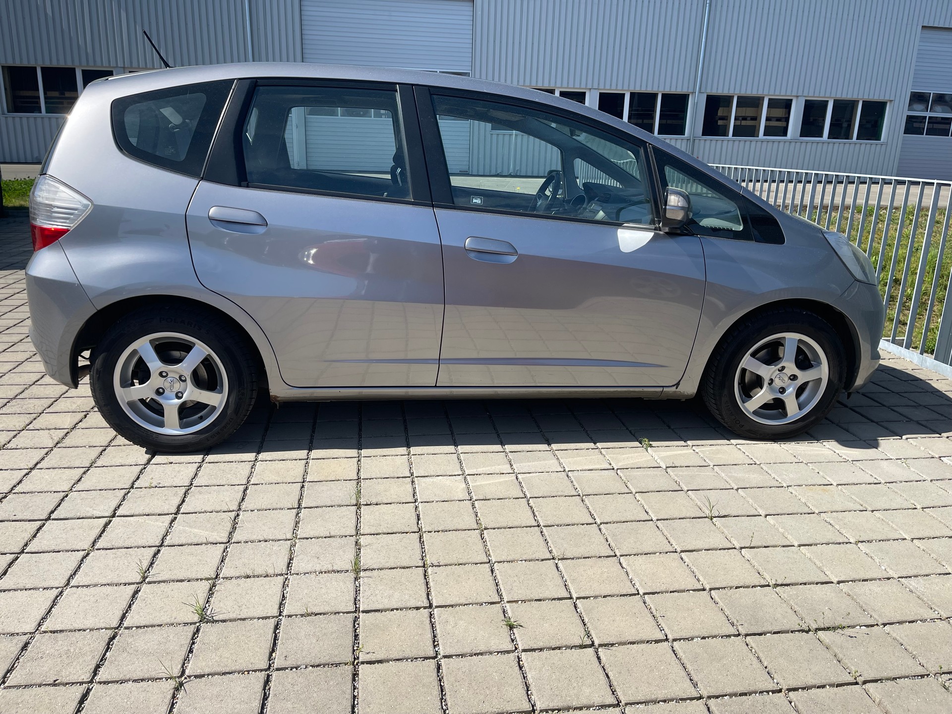 HONDA Jazz 1.4i Elegance i-Shift-image-2