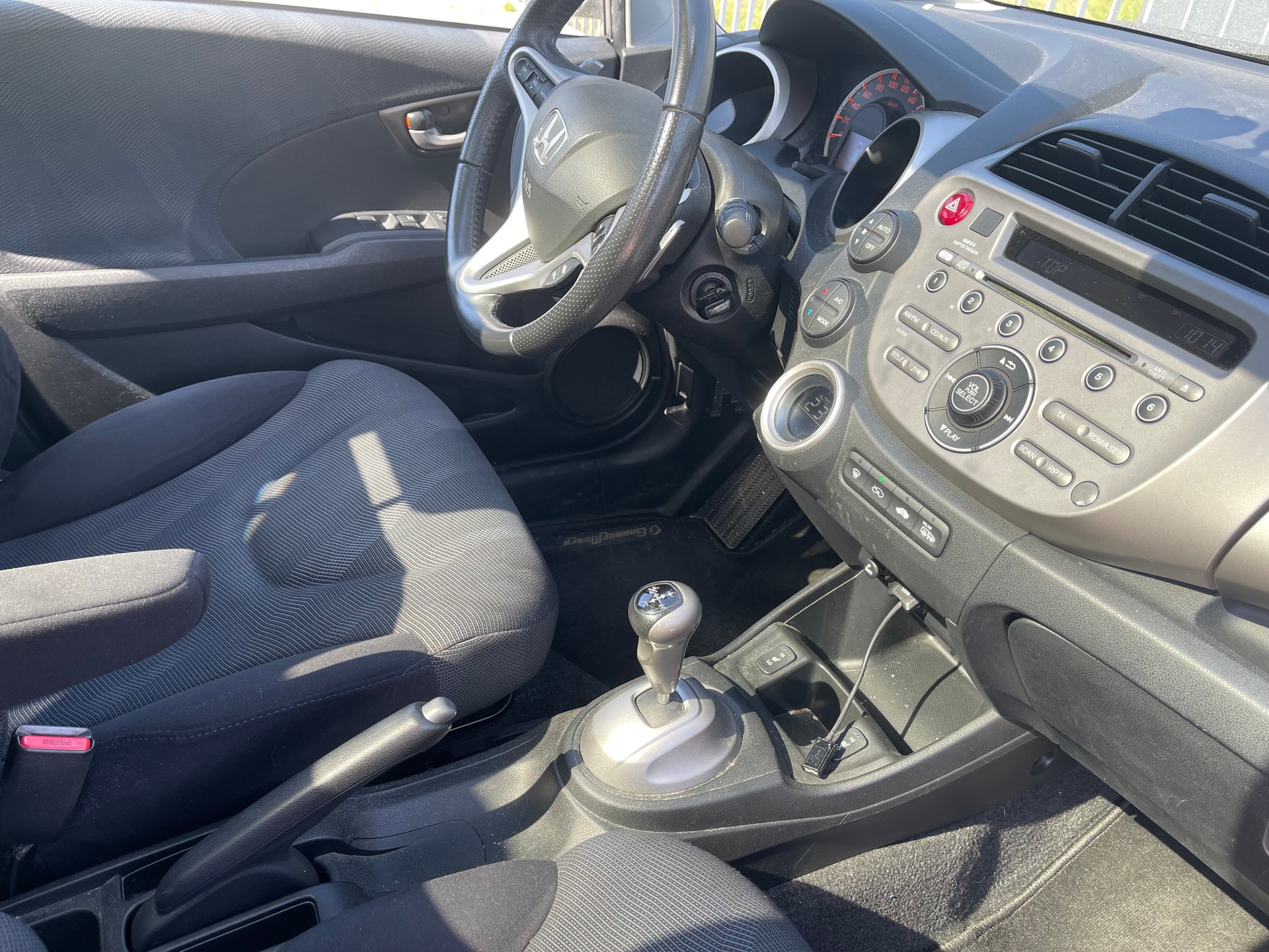 HONDA Jazz 1.4i Elegance i-Shift-image-6