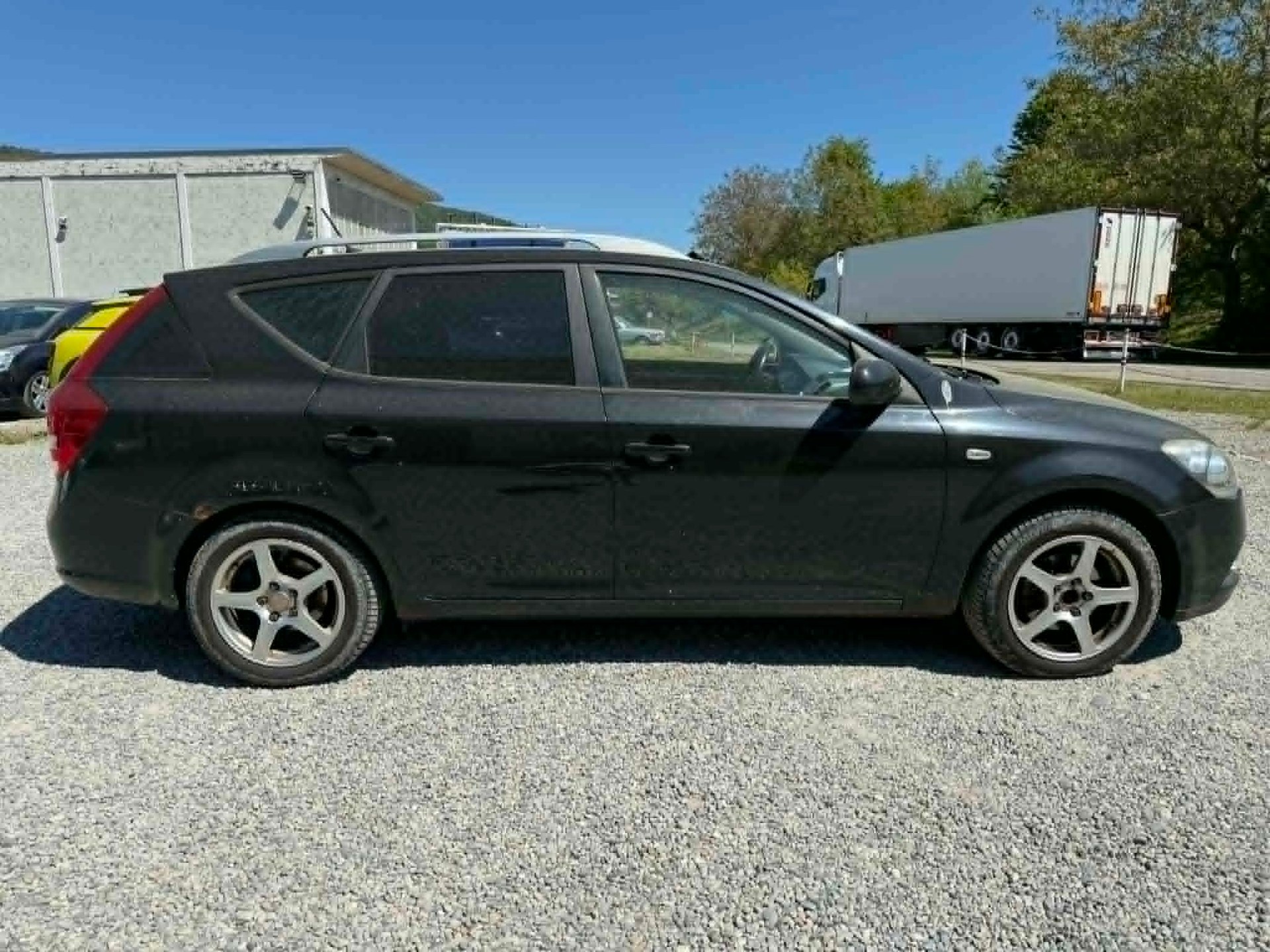 KIA Cee'd Sporty Wagon 1.6 16V _seven Automatic-image-3