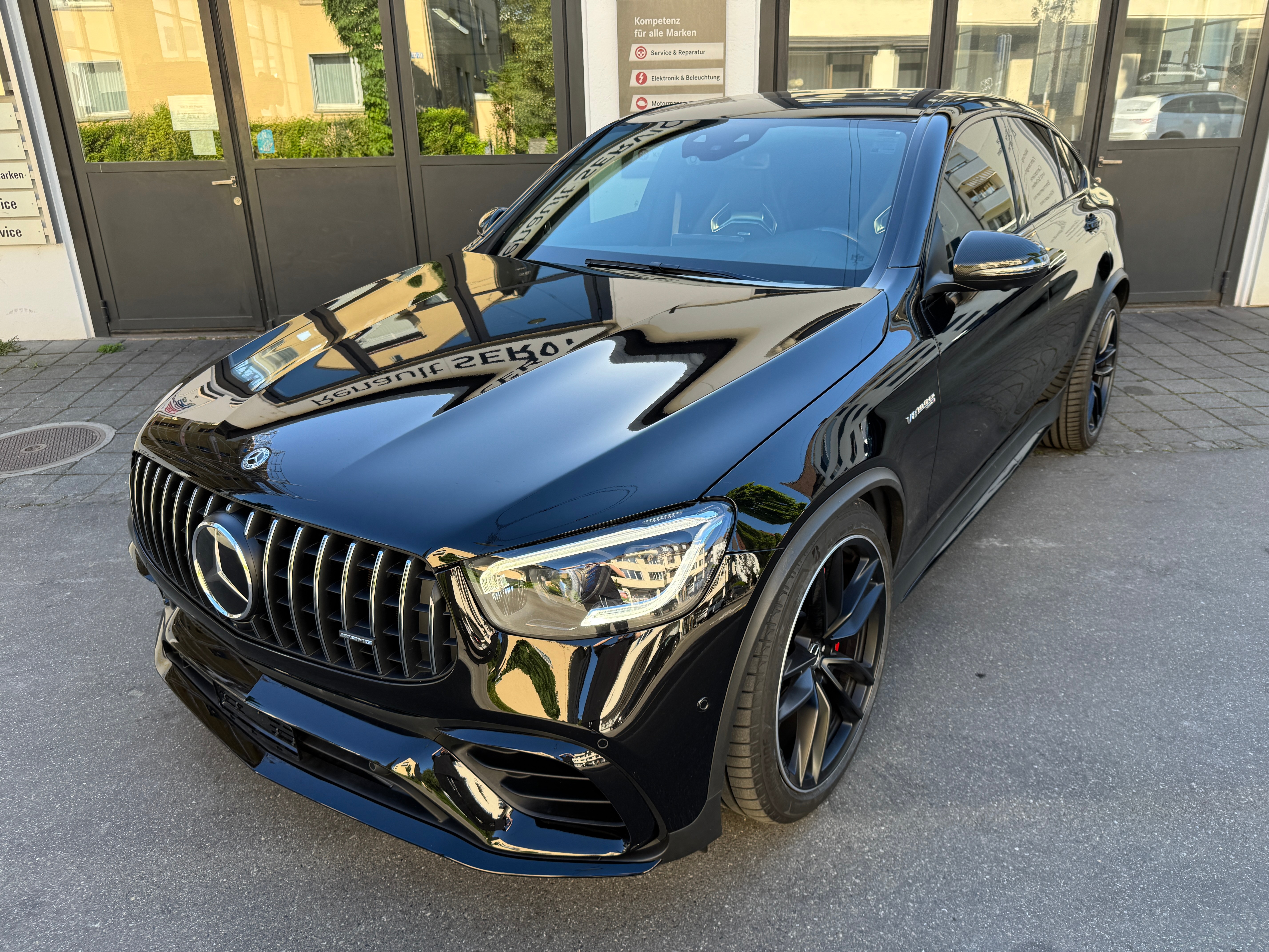 Car photo