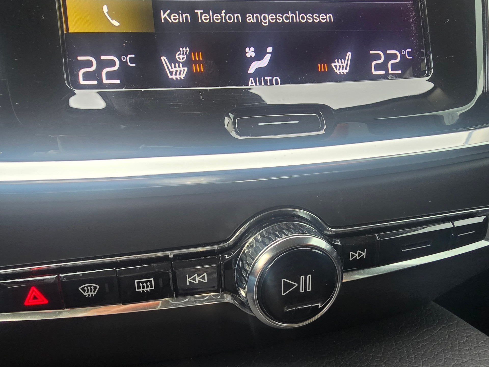 VOLVO V60 T6 eAWD Twin Engine Inscription Geartronic-image-16