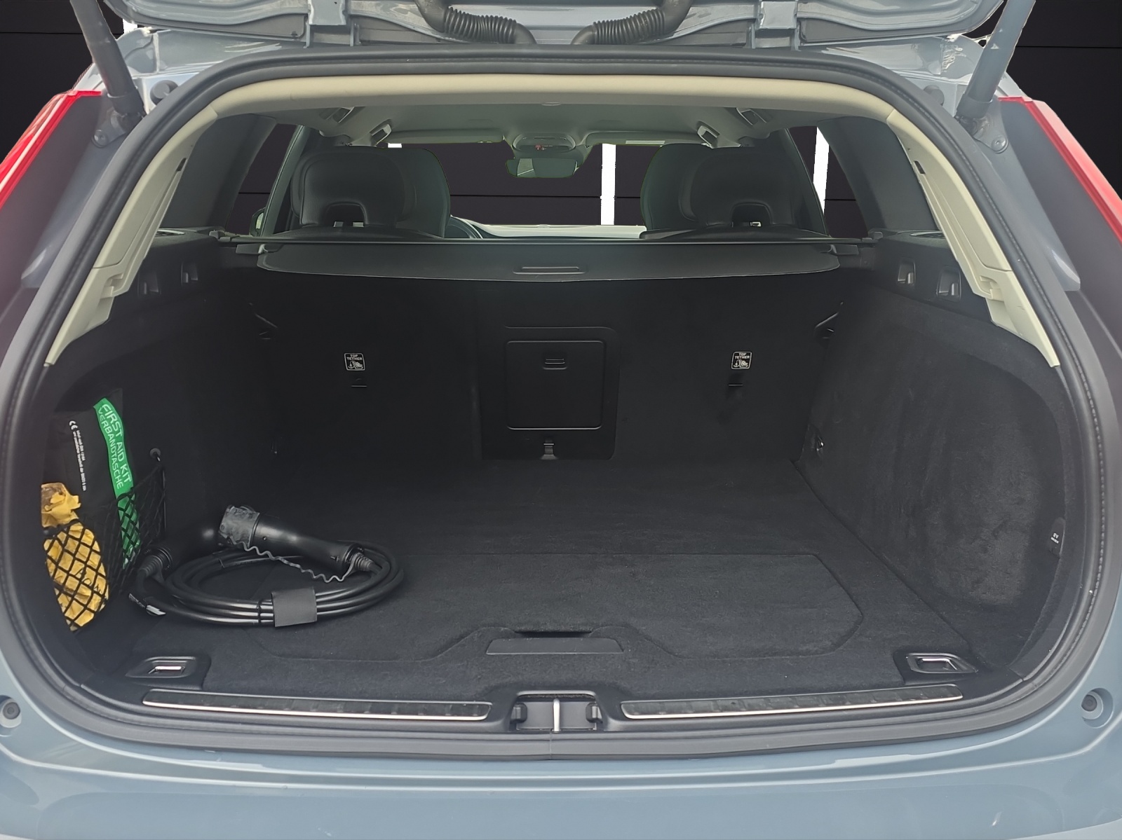 VOLVO V60 T6 eAWD Twin Engine Inscription Geartronic-image-22