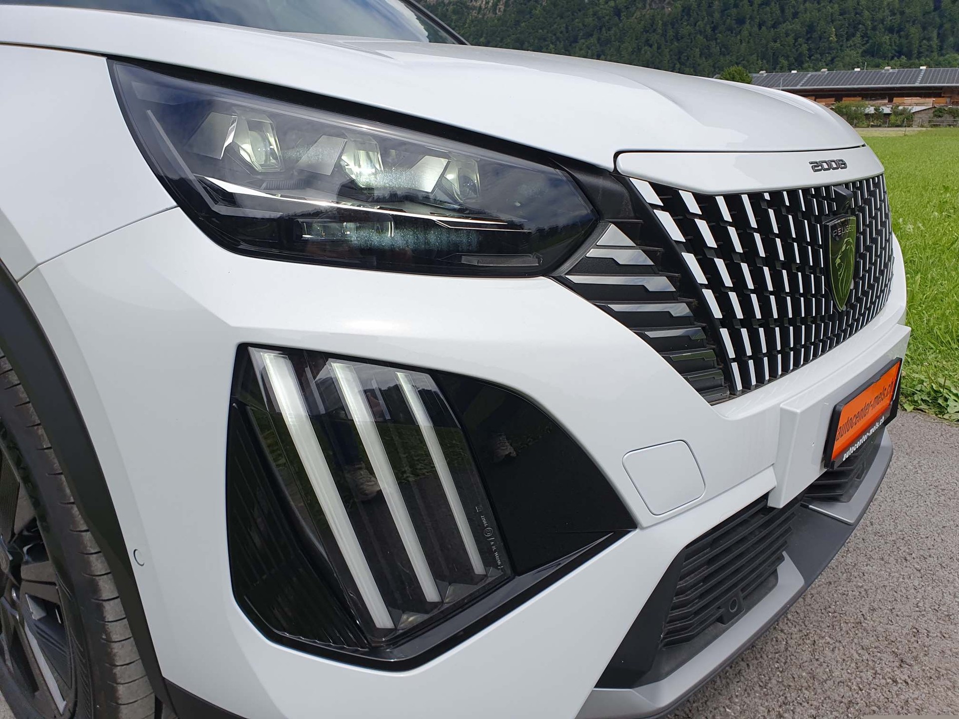 PEUGEOT 2008 1.2 GT 130 GT-image-1