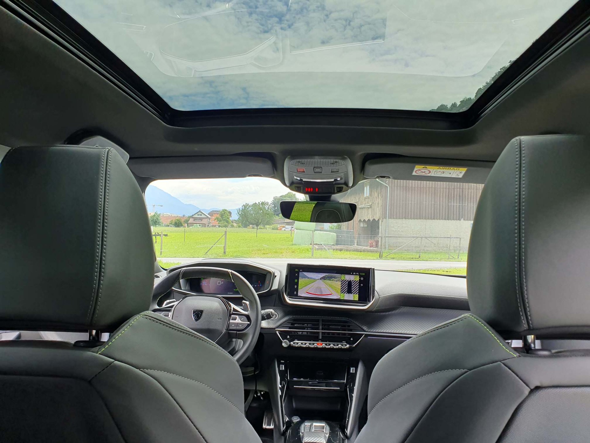 PEUGEOT 2008 1.2 GT 130 GT-image-12