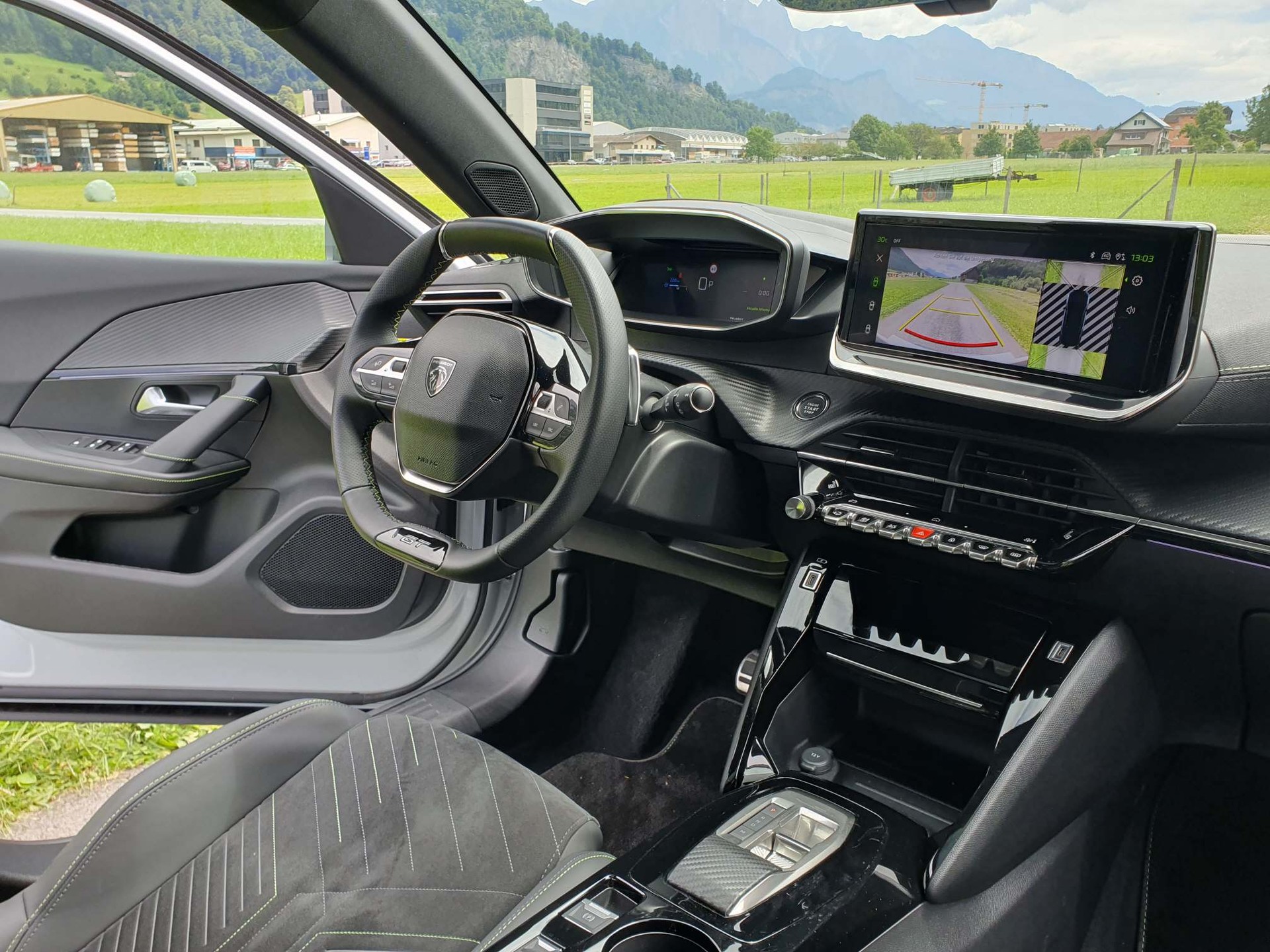 PEUGEOT 2008 1.2 GT 130 GT-image-11