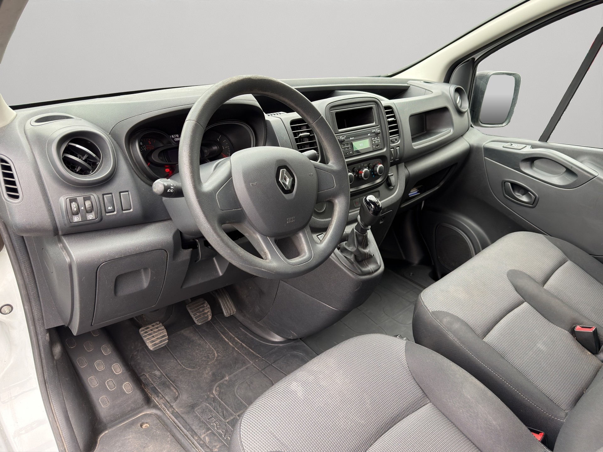 RENAULT Trafic 1.6 ENERGY dCi 95 3.0t Business L1H1-image-6