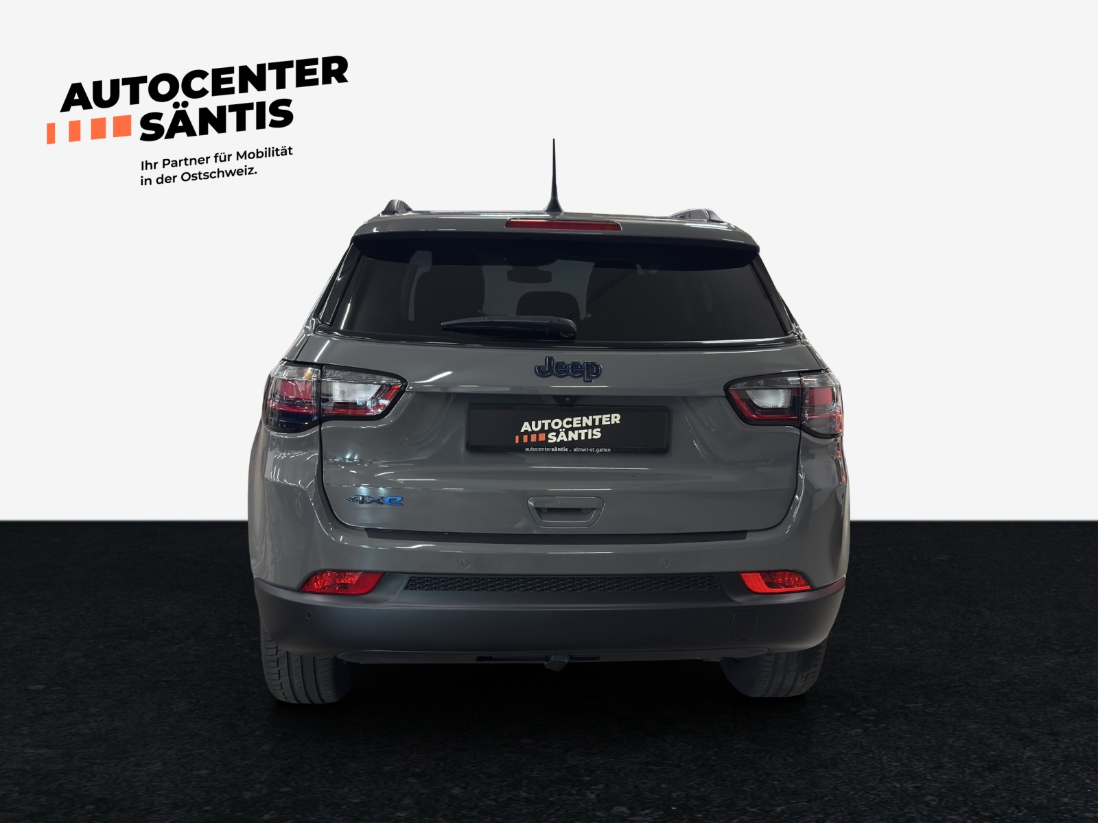 JEEP Compass 1.3 T PHEV Outdoor AWD-image-4