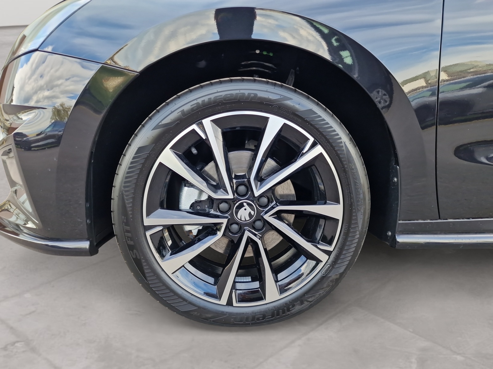 SKODA Fabia 1.5 TSI Monte Carlo DSG 2026-image-9