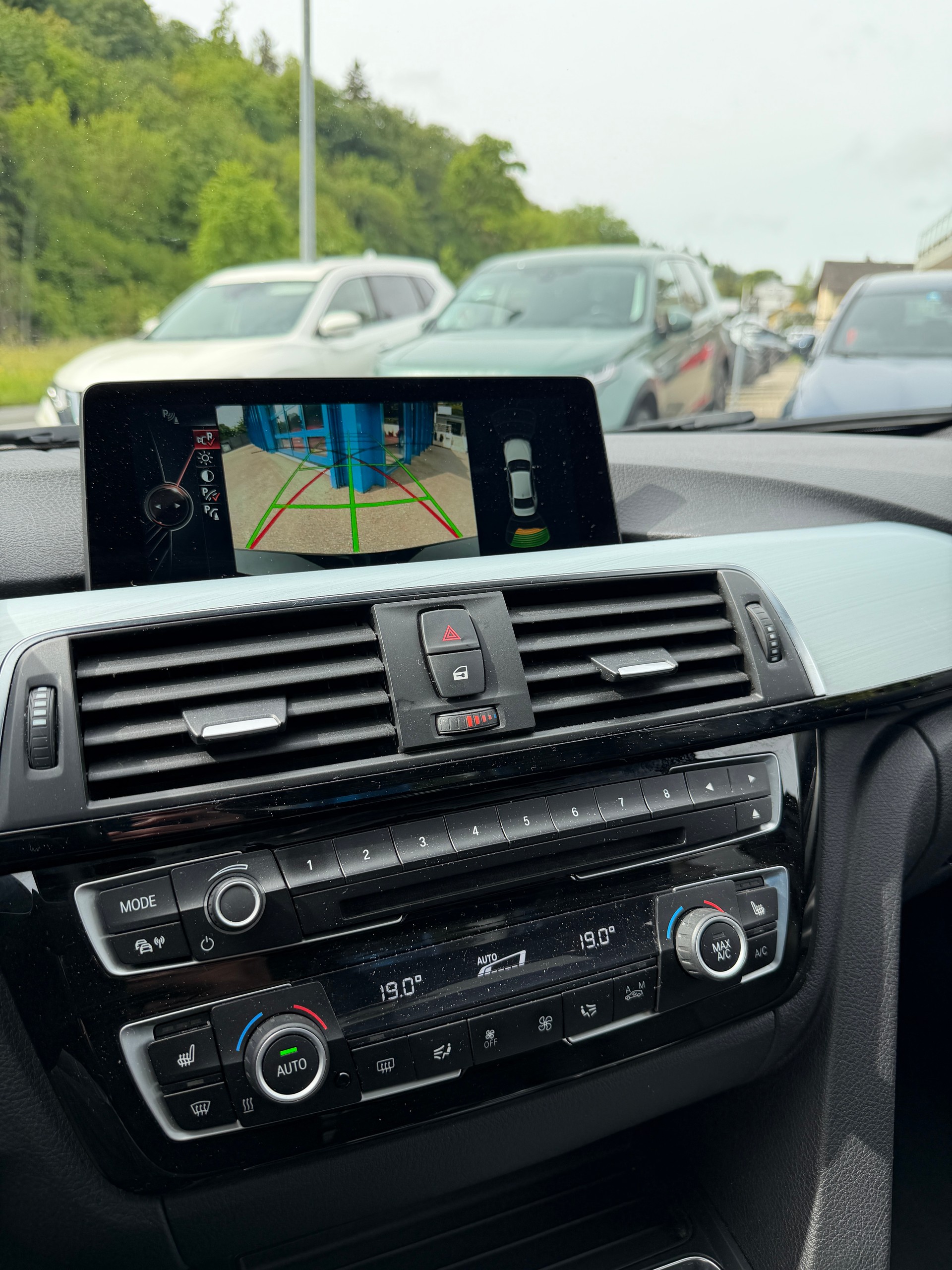 BMW 330e iPerformance M Sport Steptronic-image-13