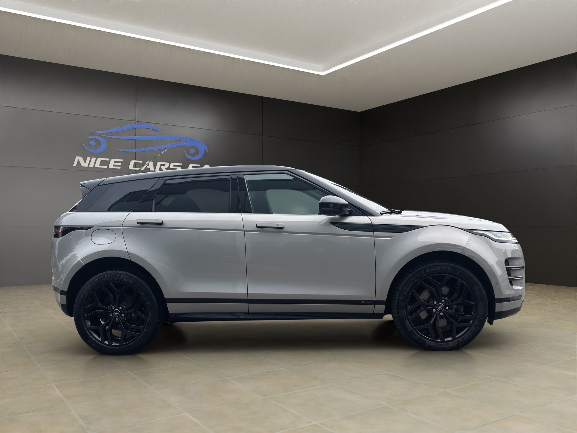LAND ROVER Range Rover Evoque P 300 HSE AT9-image-12