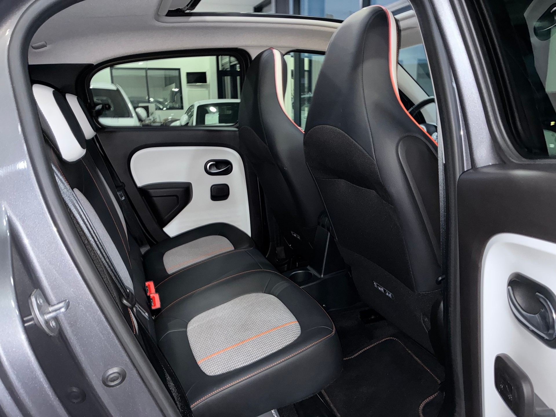 RENAULT Twingo Electric Vibes-image-14
