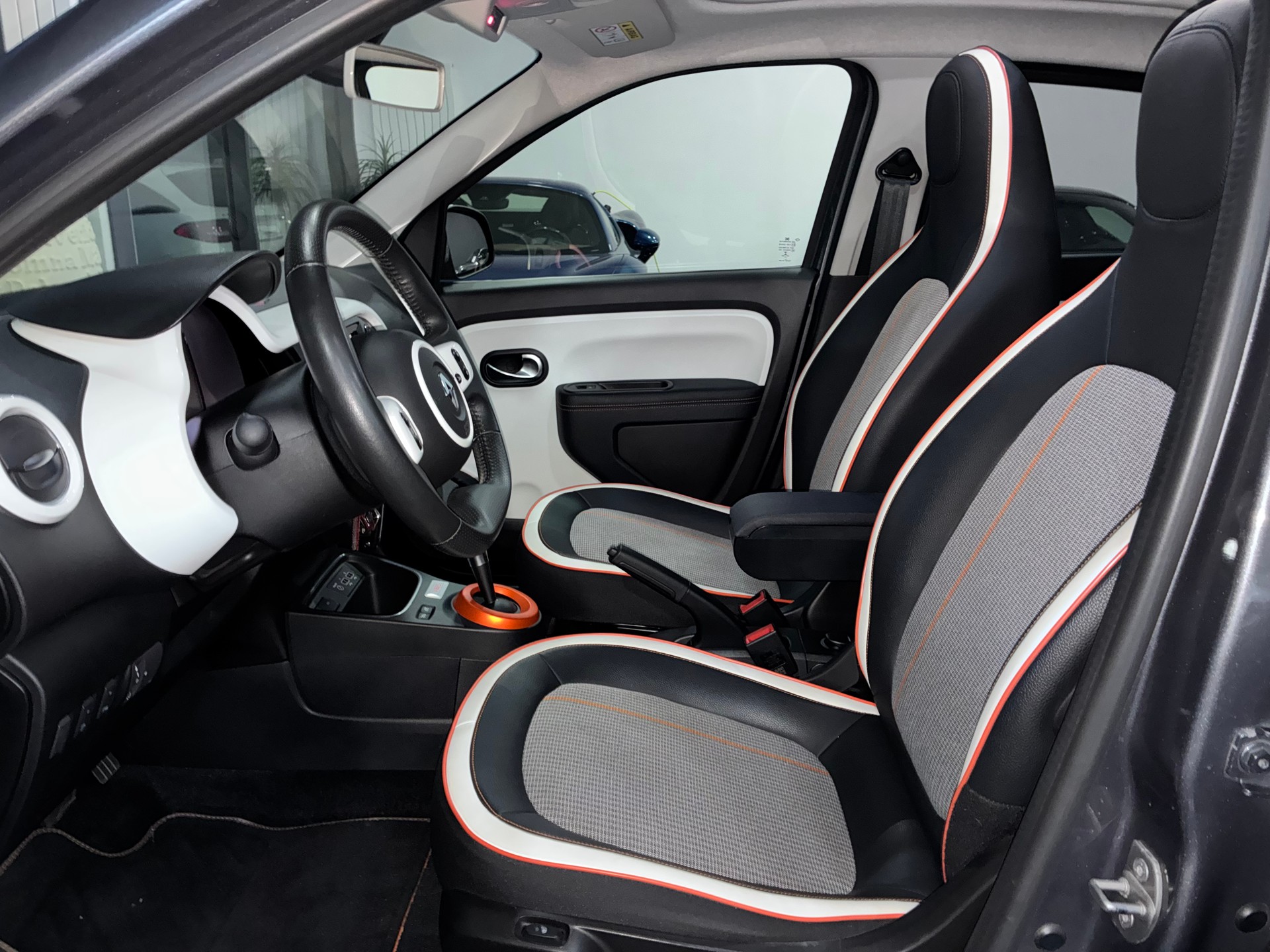 RENAULT Twingo Electric Vibes-image-11