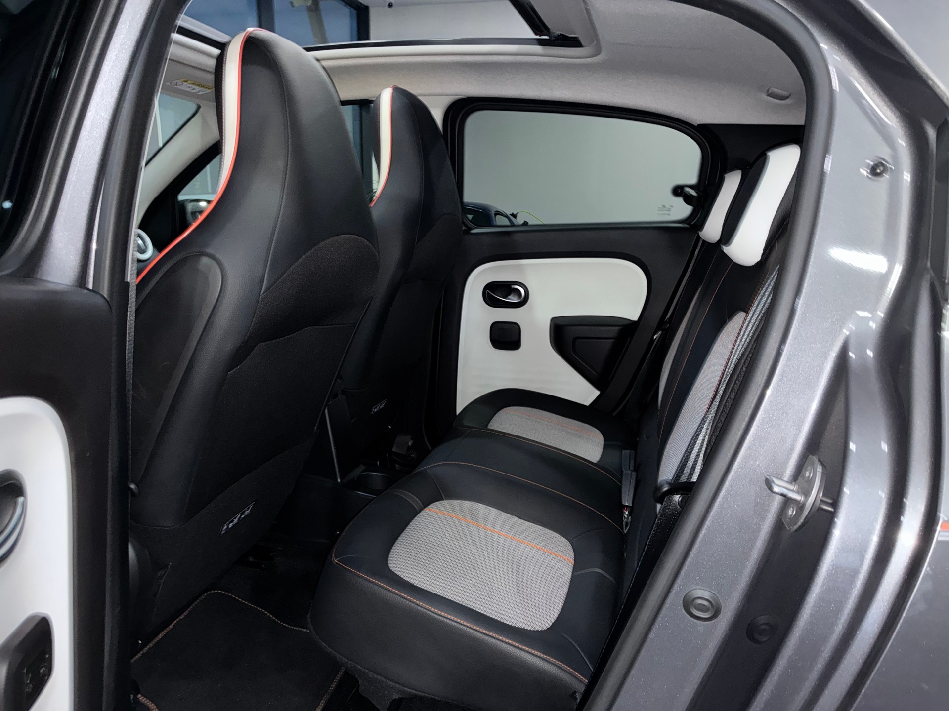 RENAULT Twingo Electric Vibes-image-13