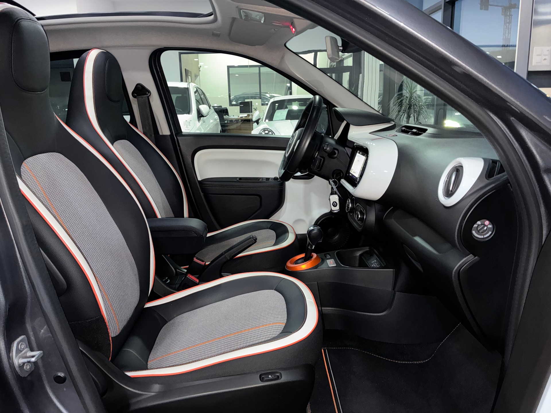RENAULT Twingo Electric Vibes-image-12