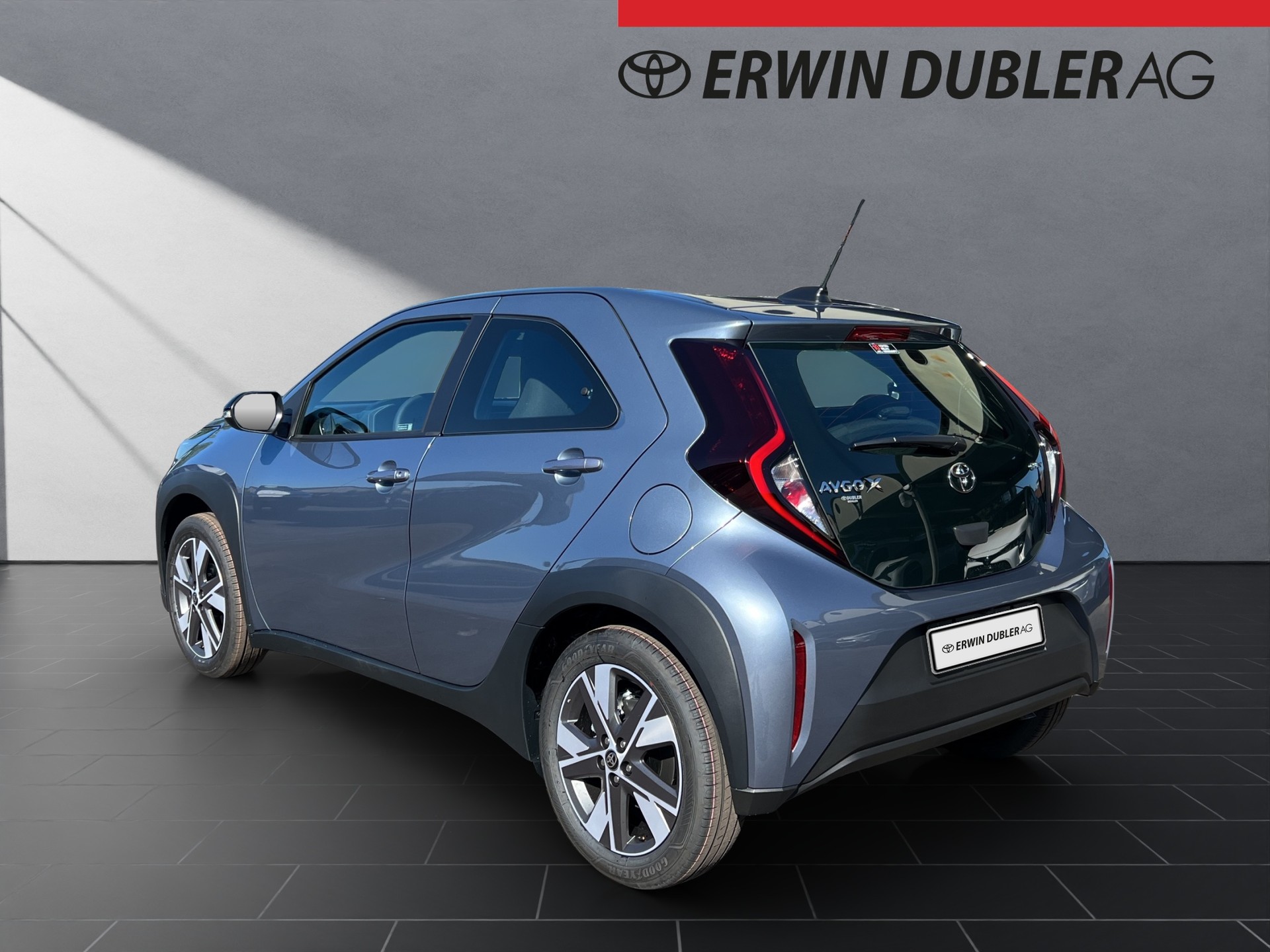 TOYOTA Aygo X 1.5 VVT-i HSD Comfort-image-2