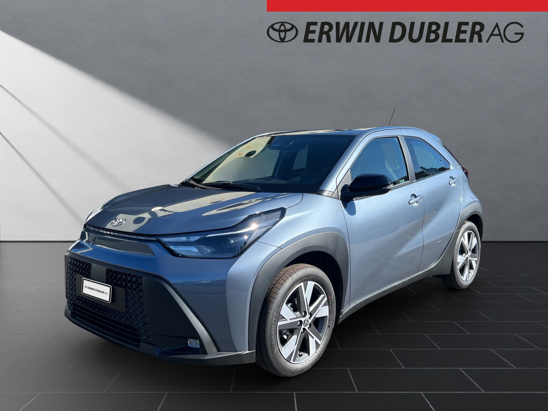 TOYOTA Aygo X 1.5 VVT-i HSD Comfort-image-0