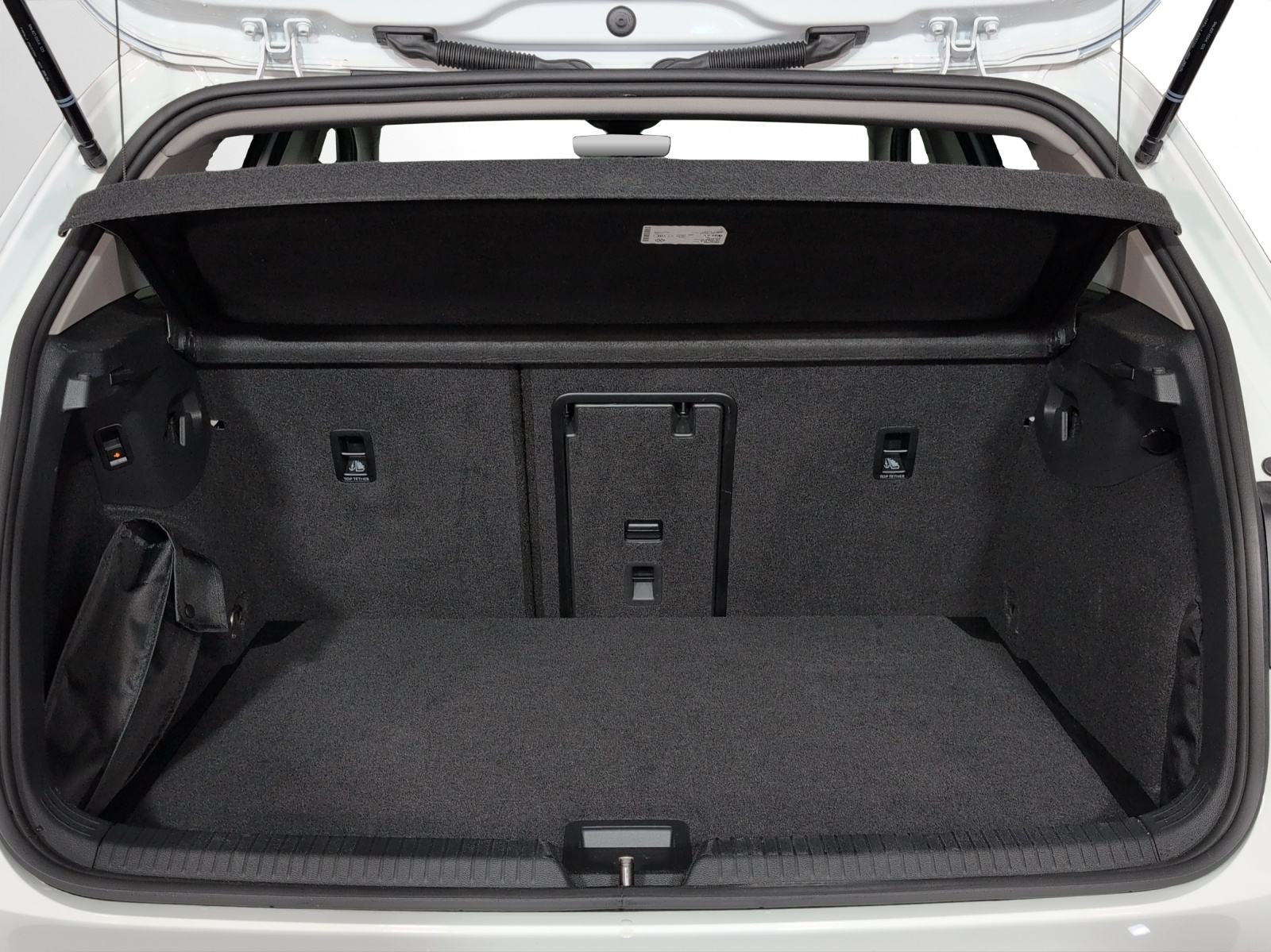 VW Golf 1.5 e TSI mHEV Life DSG-image-14