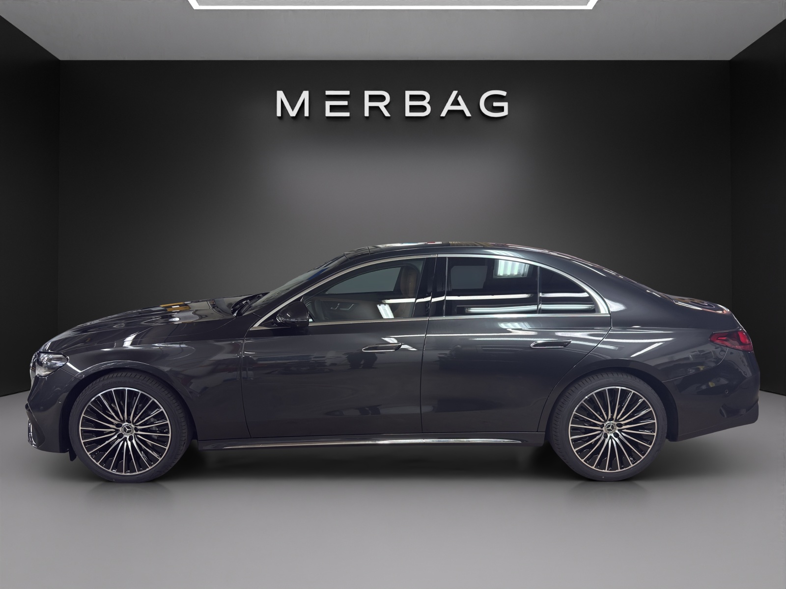 MERCEDES-BENZ E 220 d 4Matic 9G-Tronic-image-1