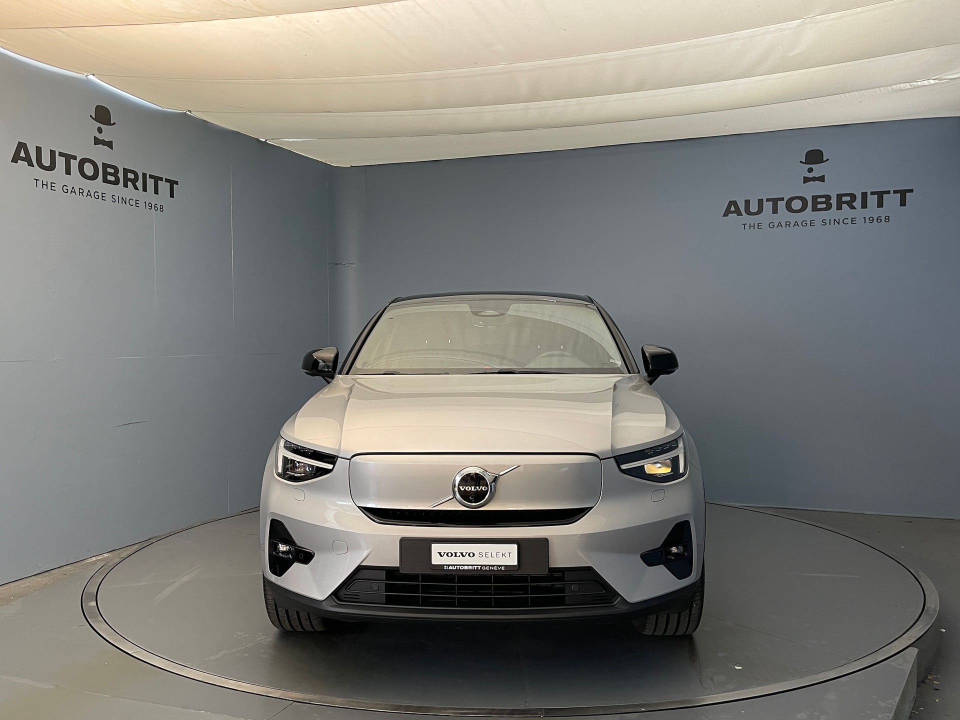 VOLVO C40 P8 Twin Recharge AWD-showroom-element-1