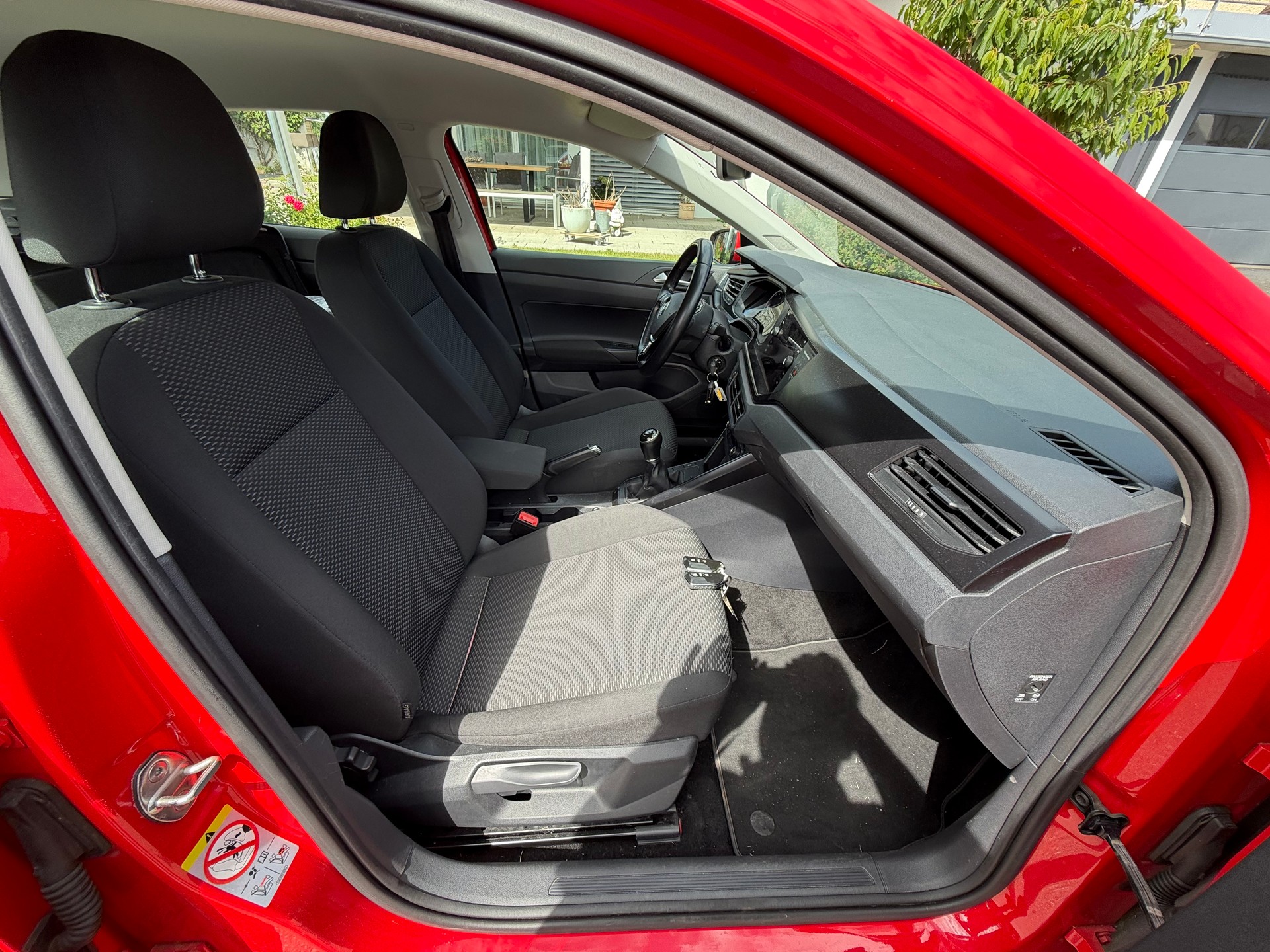 VW Polo 1.0 BMT Trendline-image-8