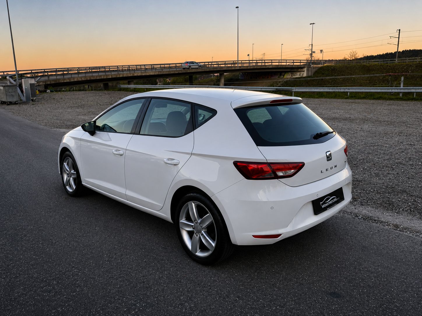 SEAT Leon 1.2 TSI Style DSG-image-2