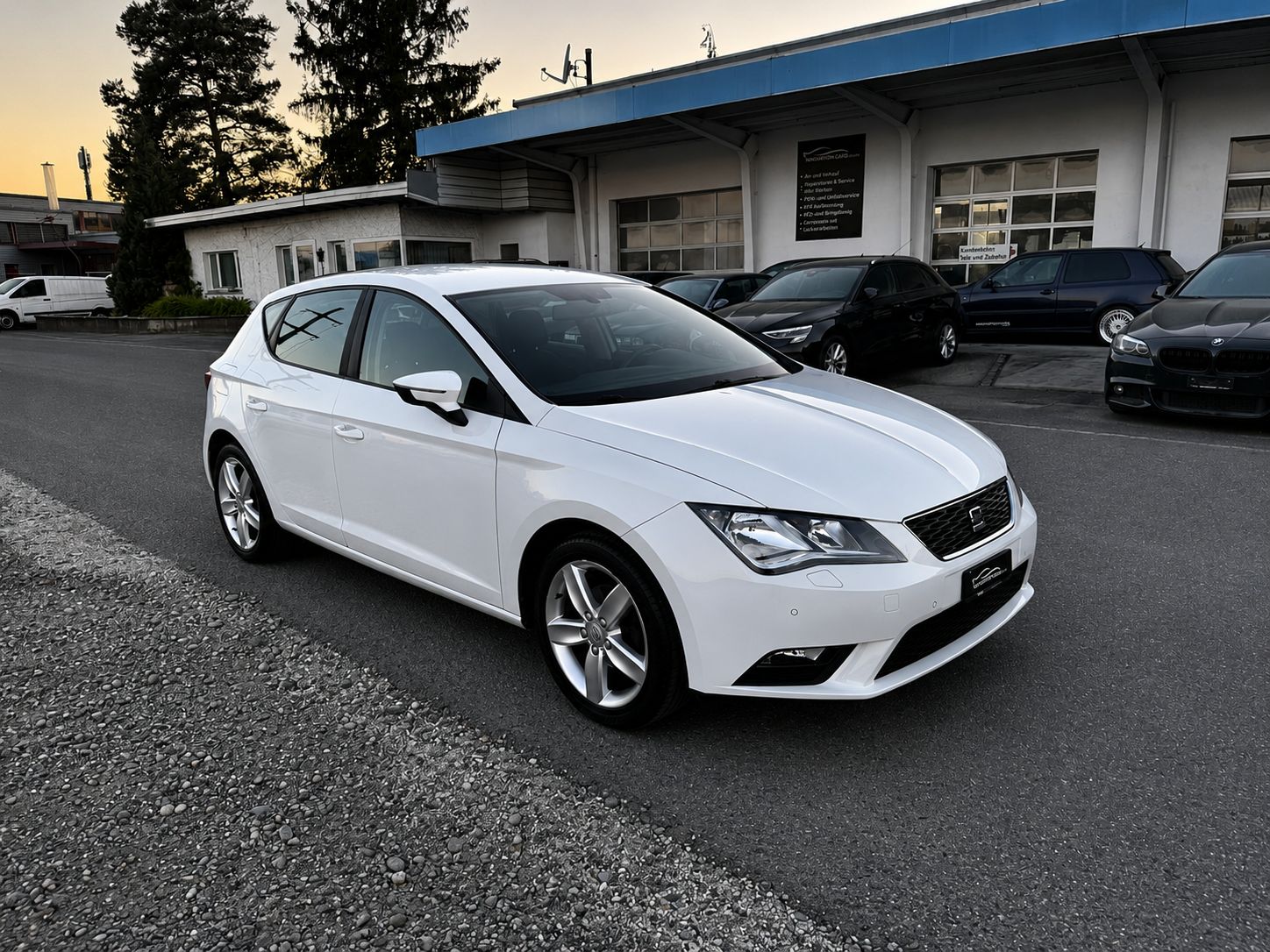 SEAT Leon 1.2 TSI Style DSG-image-1